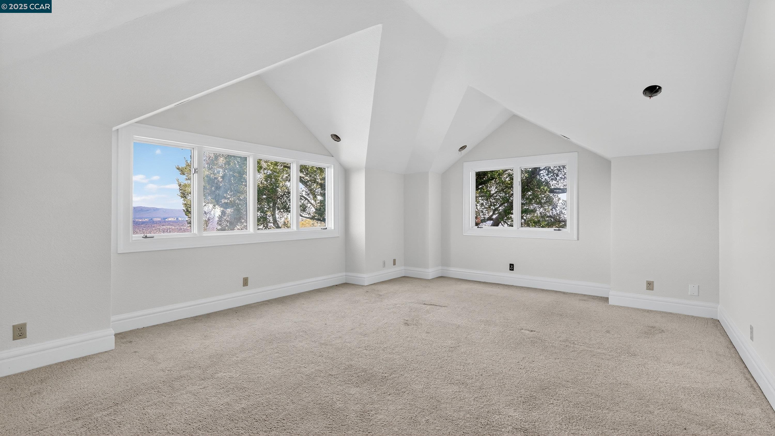 Detail Gallery Image 30 of 45 For 311 Santa Rosa Dr, Los Gatos,  CA 95032 - 5 Beds | 3/1 Baths