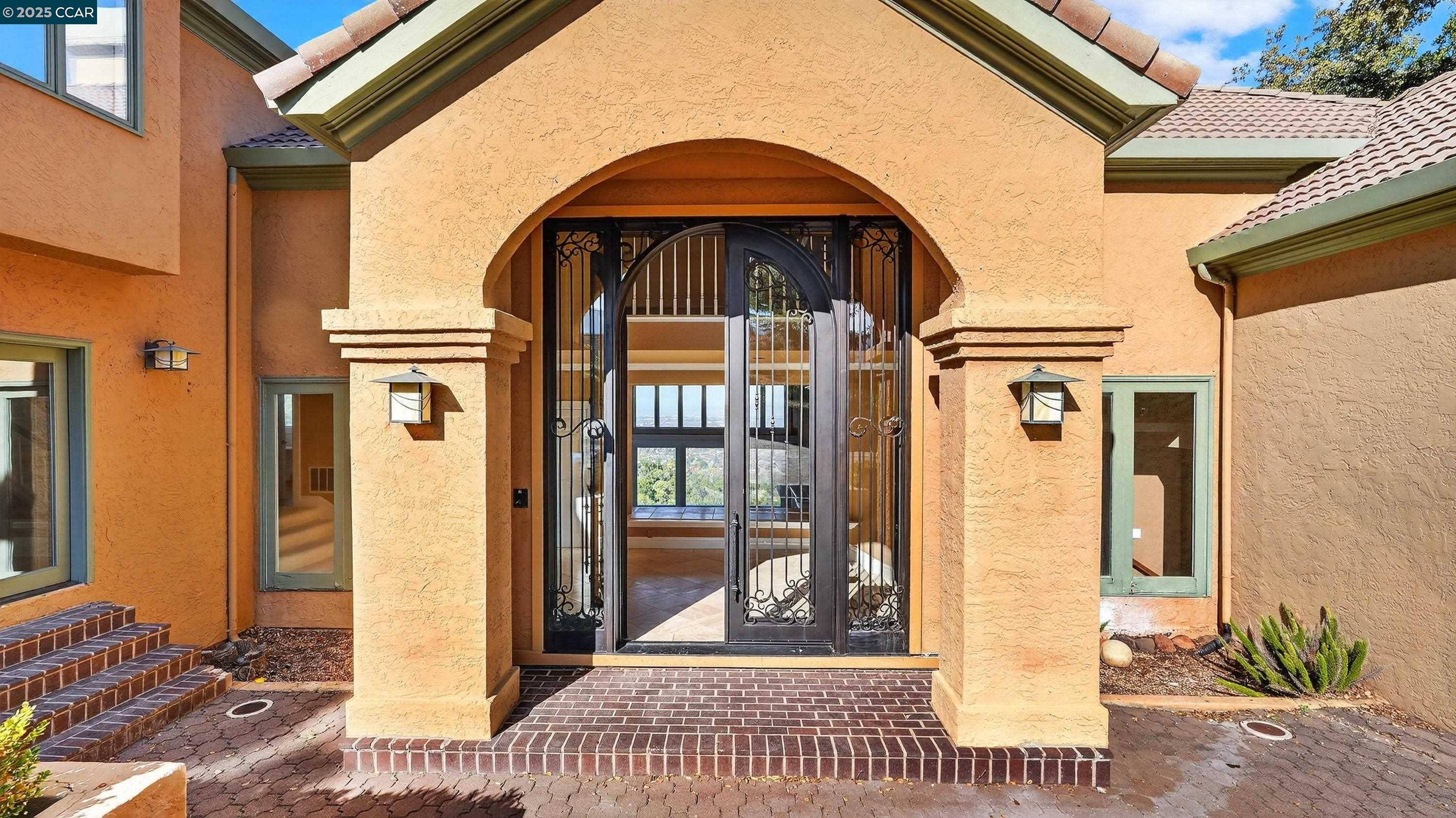 Detail Gallery Image 4 of 45 For 311 Santa Rosa Dr, Los Gatos,  CA 95032 - 5 Beds | 3/1 Baths