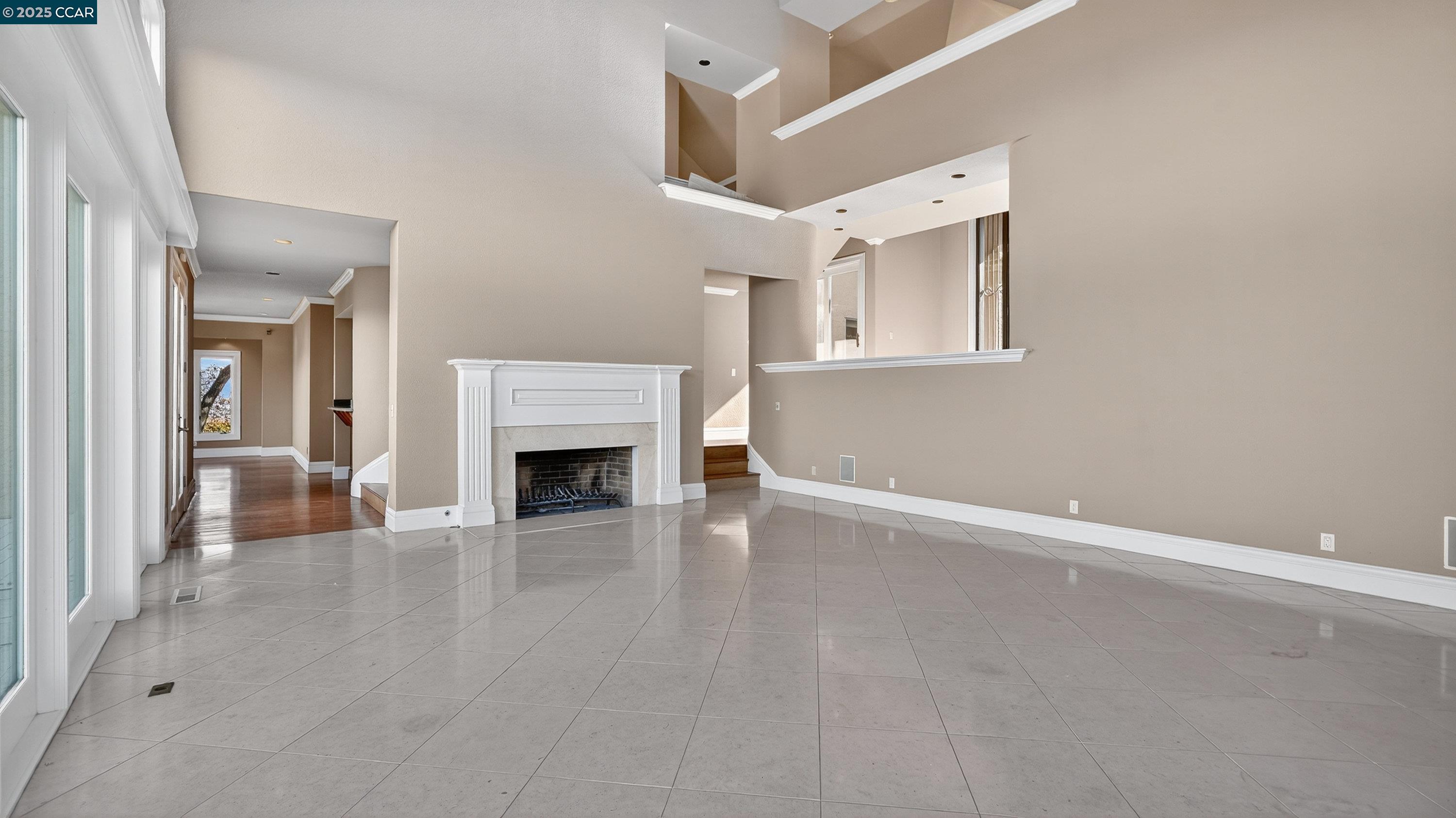 Detail Gallery Image 8 of 45 For 311 Santa Rosa Dr, Los Gatos,  CA 95032 - 5 Beds | 3/1 Baths