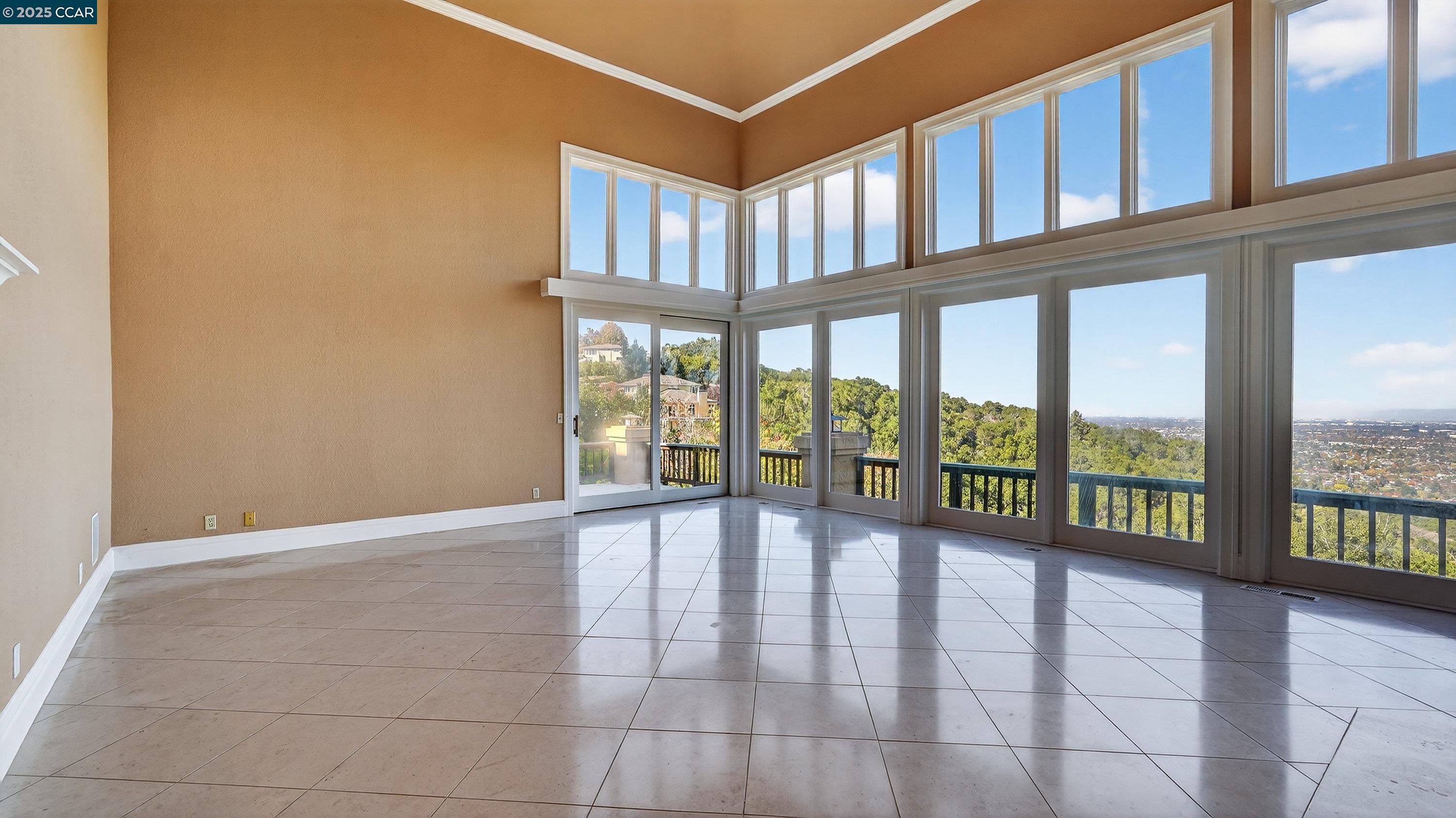 Detail Gallery Image 9 of 45 For 311 Santa Rosa Dr, Los Gatos,  CA 95032 - 5 Beds | 3/1 Baths