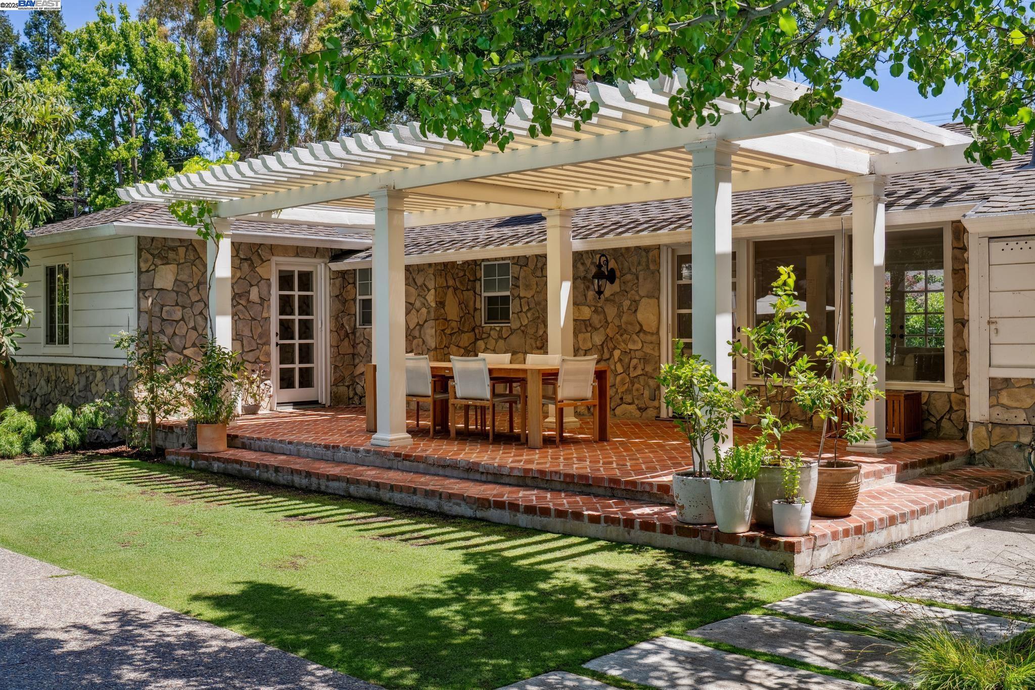 Detail Gallery Image 44 of 60 For 55 Cora Ct, Walnut Creek,  CA 94597 - 4 Beds | 2 Baths