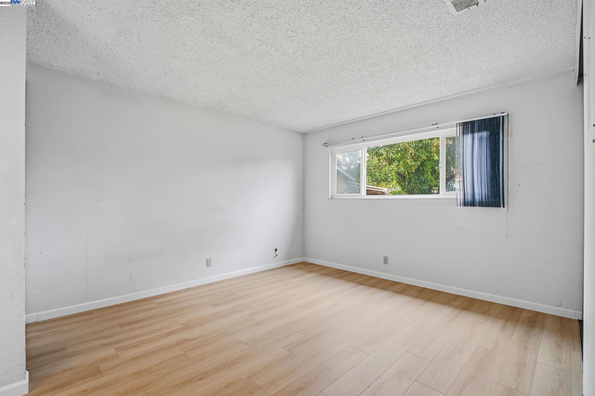 Detail Gallery Image 12 of 18 For 4511 Sandra Ct, Union City,  CA 94587 - 4 Beds | 2 Baths