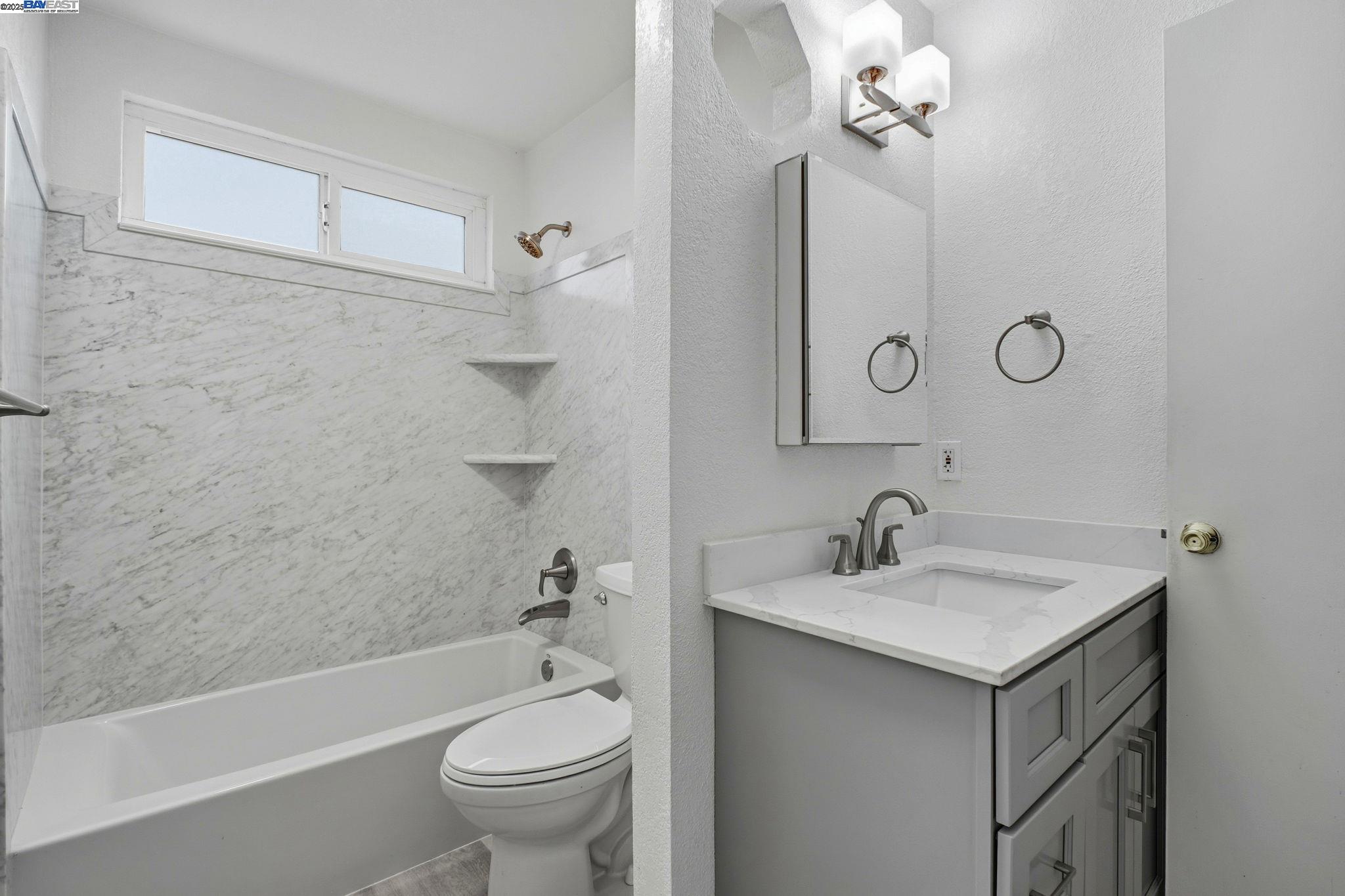 Detail Gallery Image 15 of 18 For 4511 Sandra Ct, Union City,  CA 94587 - 4 Beds | 2 Baths