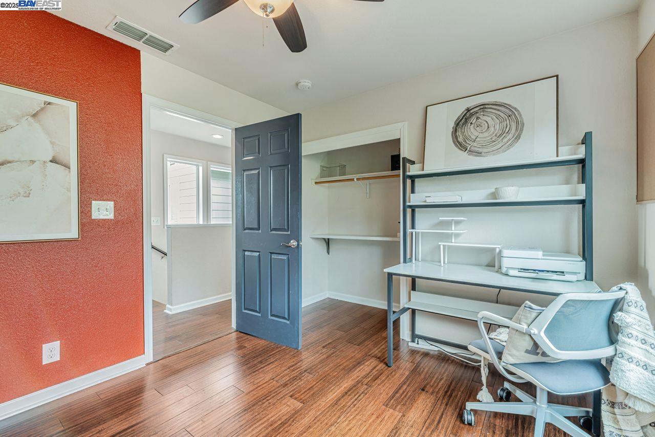 Detail Gallery Image 20 of 43 For 1115 Vine Ave, Martinez,  CA 94553 - 4 Beds | 2/1 Baths