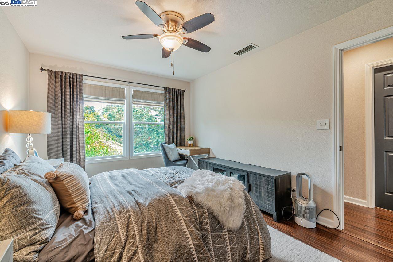 Detail Gallery Image 24 of 43 For 1115 Vine Ave, Martinez,  CA 94553 - 4 Beds | 2/1 Baths