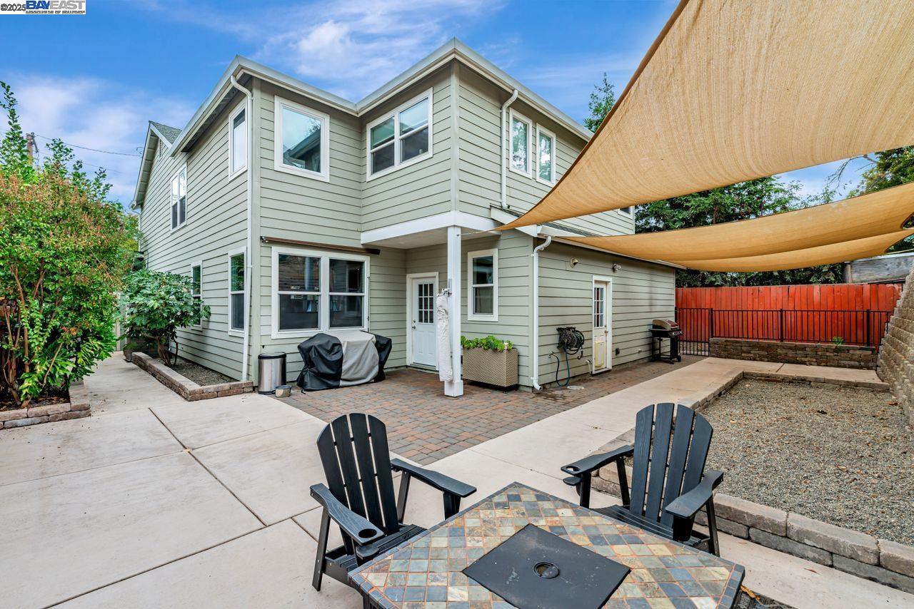 Detail Gallery Image 42 of 43 For 1115 Vine Ave, Martinez,  CA 94553 - 4 Beds | 2/1 Baths