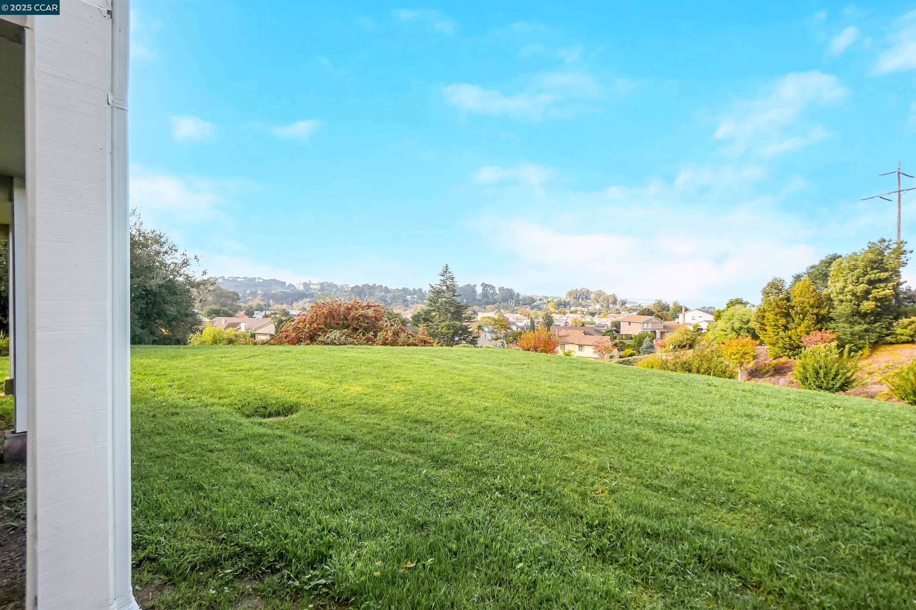 Detail Gallery Image 4 of 52 For 303 Atlas Dr #7,  Hercules,  CA 94547 - 2 Beds | 1/1 Baths