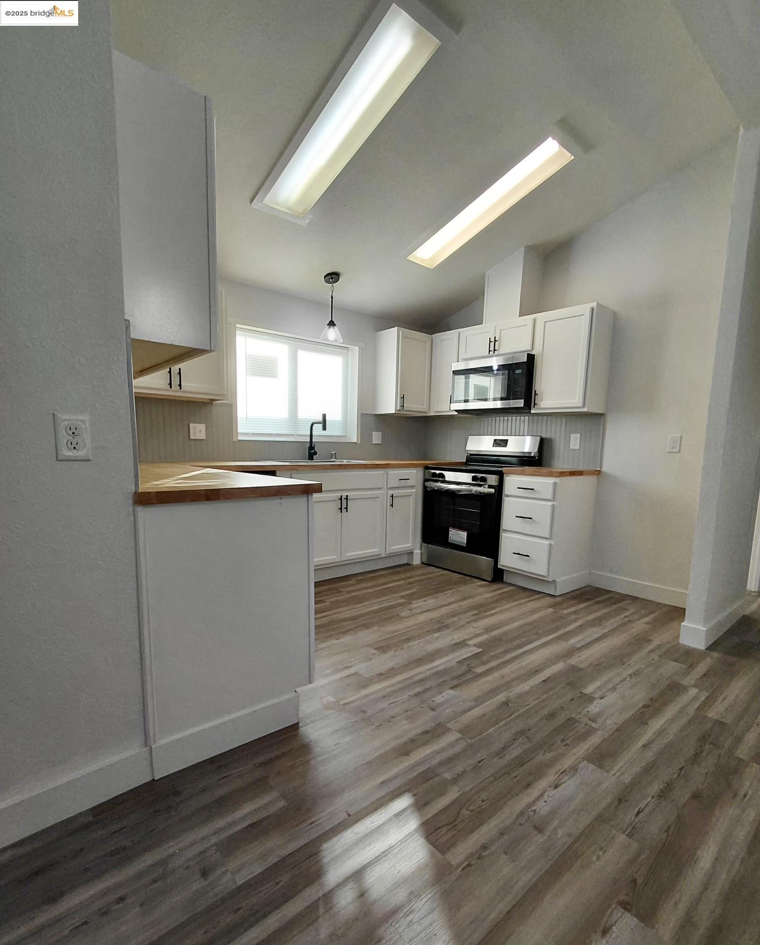 Detail Gallery Image 10 of 28 For 343 Alcott Ct, Bethel Island,  CA 94511 - 2 Beds | 2 Baths