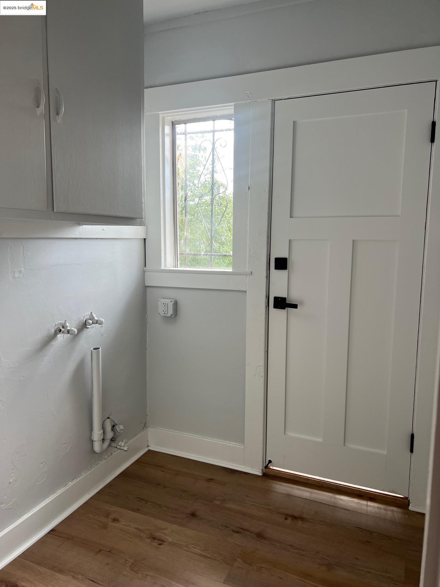 Detail Gallery Image 25 of 26 For 863 40th, Oakland,  CA 94608 - – Beds | – Baths