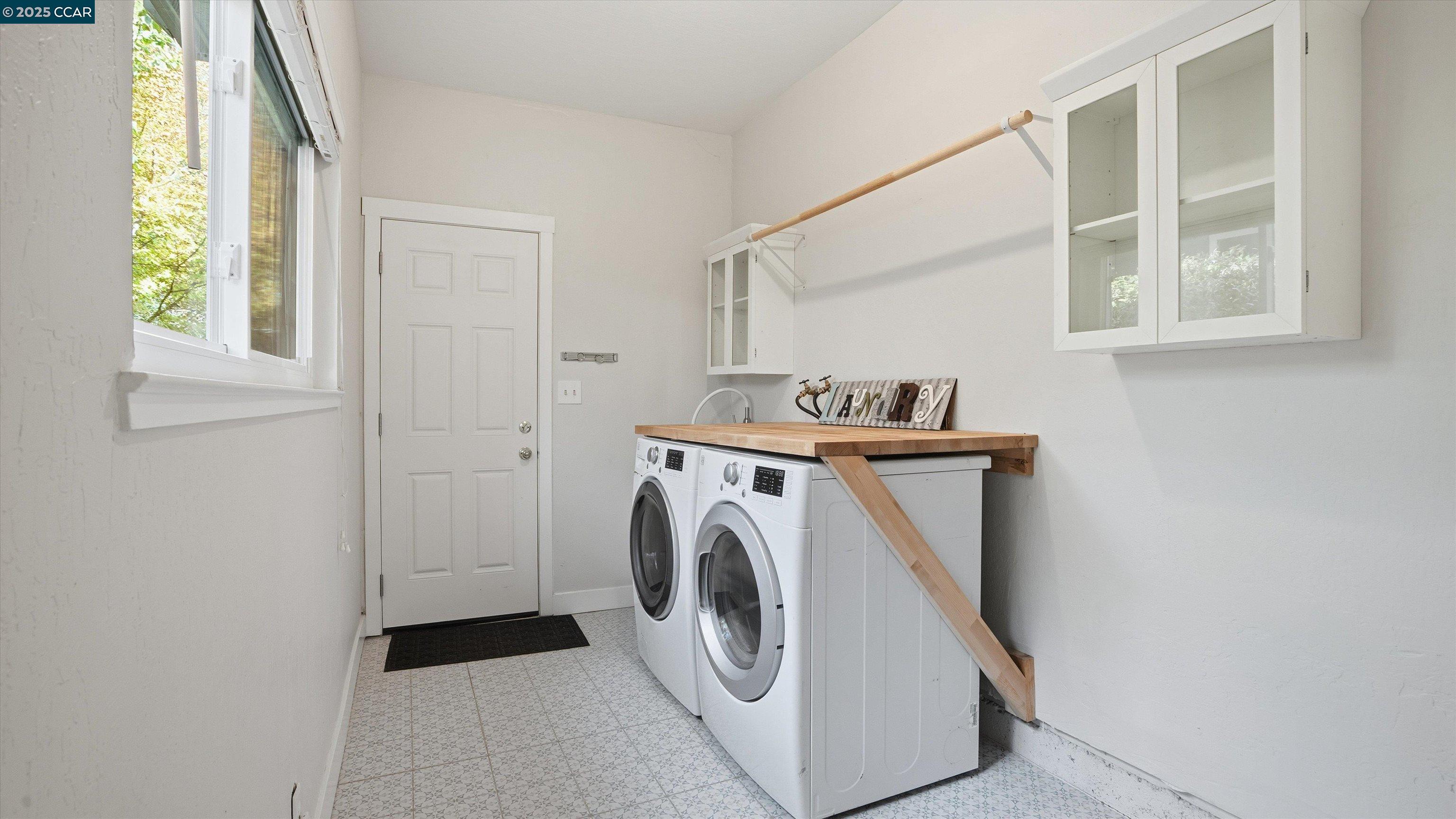 Detail Gallery Image 18 of 40 For 235 Appalachian Dr, Martinez,  CA 94553 - 5 Beds | 2/1 Baths