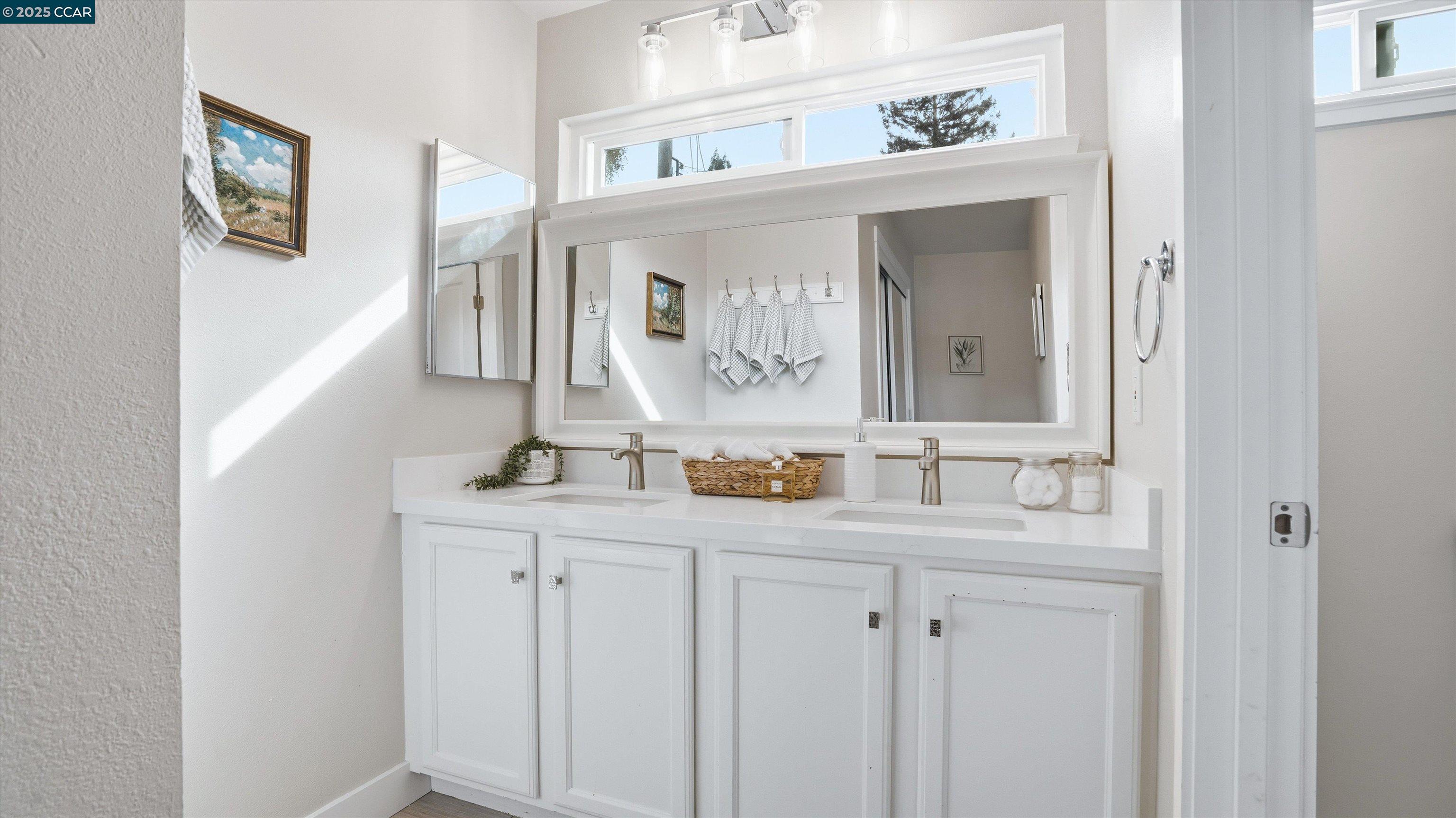 Detail Gallery Image 24 of 40 For 235 Appalachian Dr, Martinez,  CA 94553 - 5 Beds | 2/1 Baths