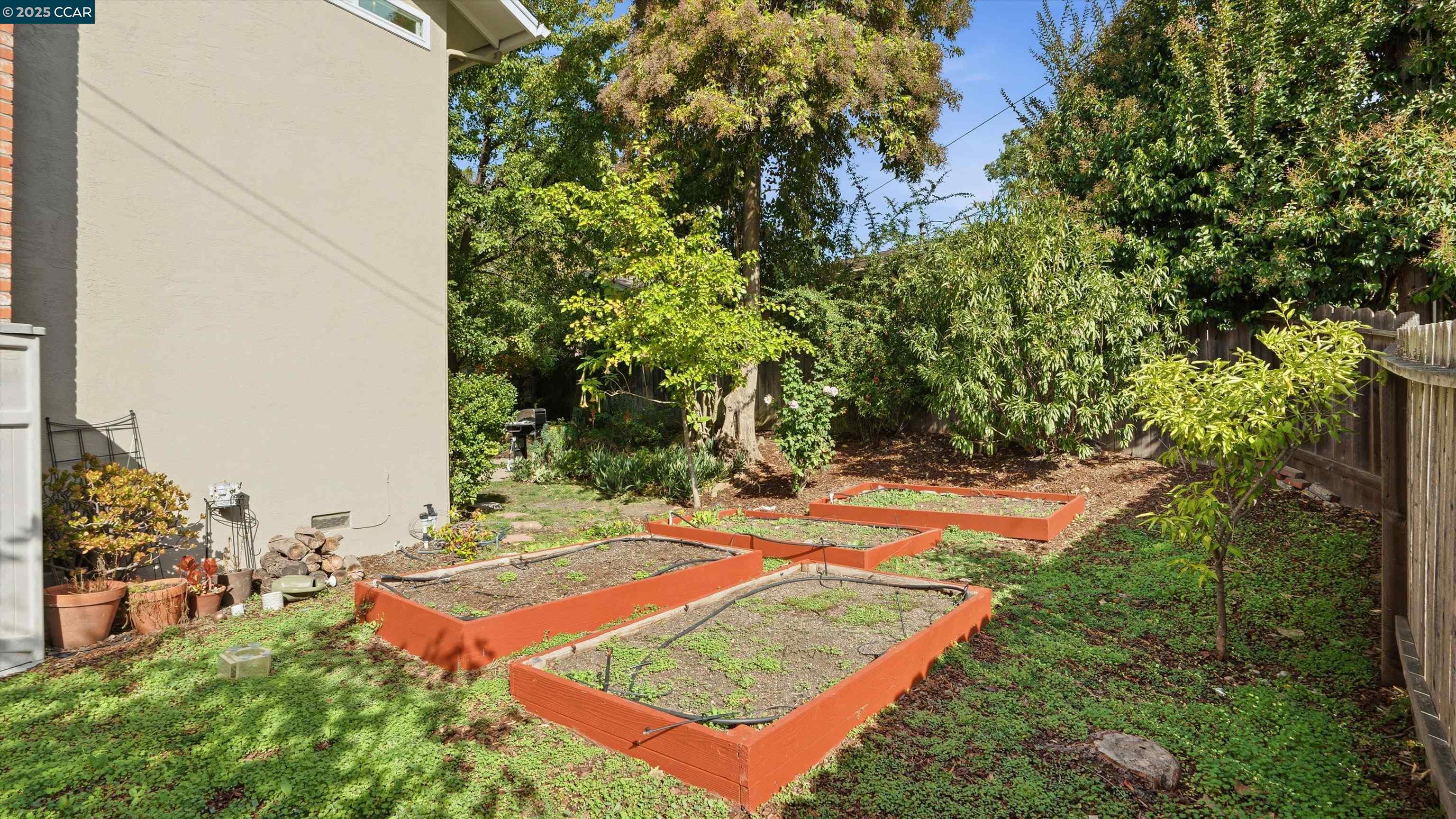 Detail Gallery Image 37 of 40 For 235 Appalachian Dr, Martinez,  CA 94553 - 5 Beds | 2/1 Baths