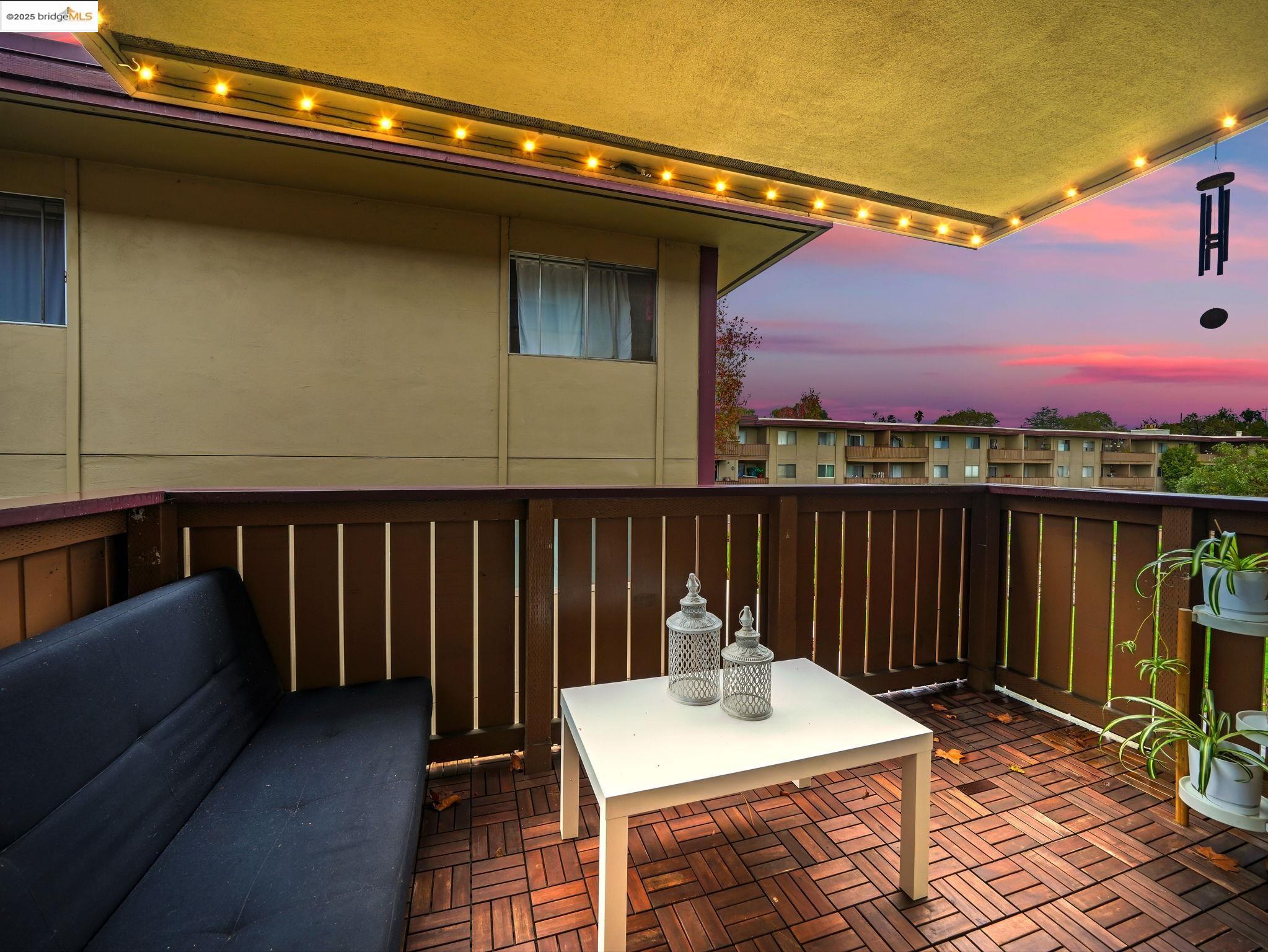 Detail Gallery Image 16 of 47 For 1321 Webster St #D212,  Alameda,  CA 94501 - 1 Beds | 1 Baths