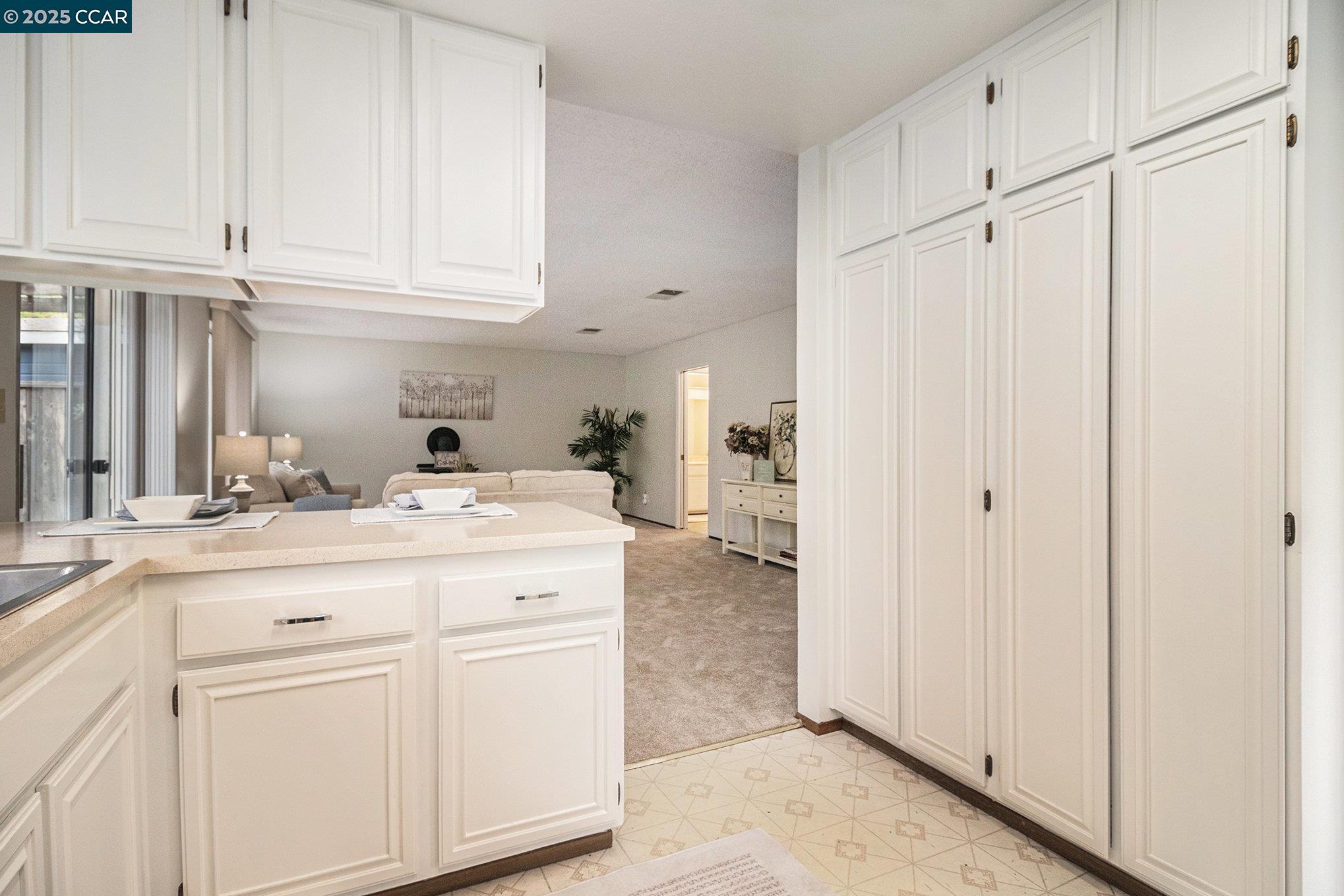 Detail Gallery Image 11 of 25 For 282 Coldsprings Ct, Martinez,  CA 94553 - 3 Beds | 2/1 Baths