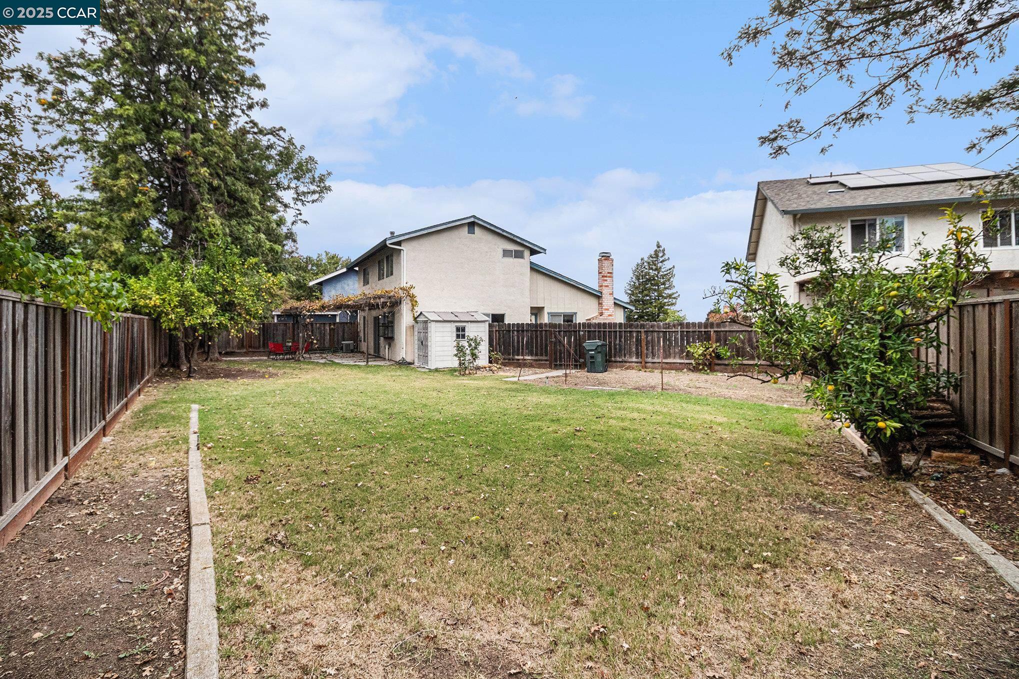 Detail Gallery Image 24 of 25 For 282 Coldsprings Ct, Martinez,  CA 94553 - 3 Beds | 2/1 Baths