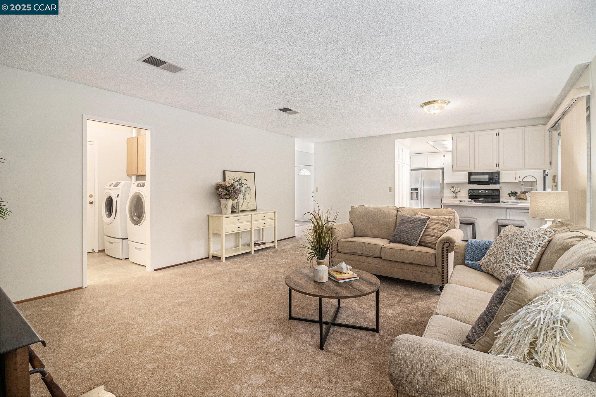 Detail Gallery Image 8 of 25 For 282 Coldsprings Ct, Martinez,  CA 94553 - 3 Beds | 2/1 Baths