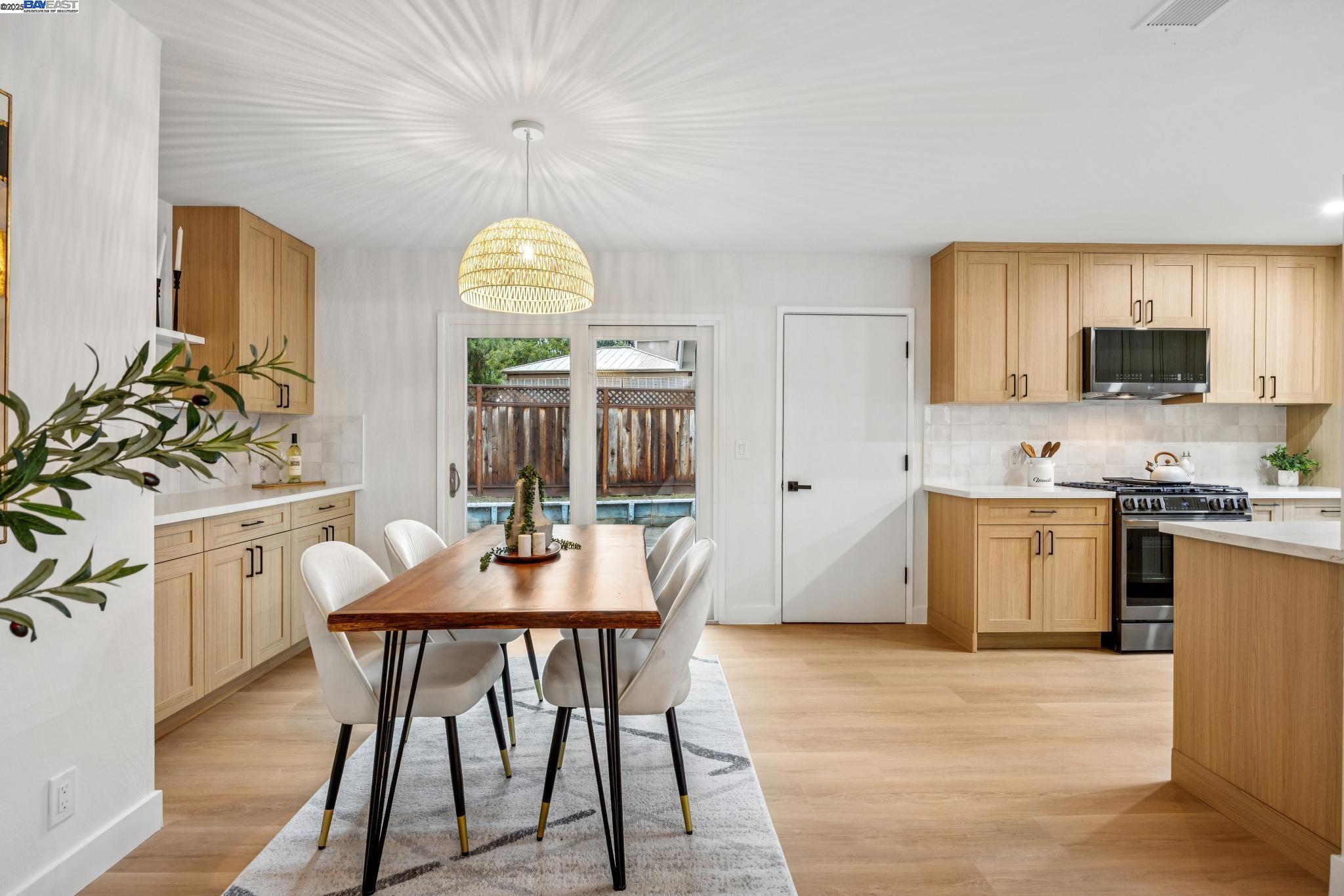 Detail Gallery Image 12 of 47 For 1764 via Flores, San Jose,  CA 95132 - 3 Beds | 2 Baths