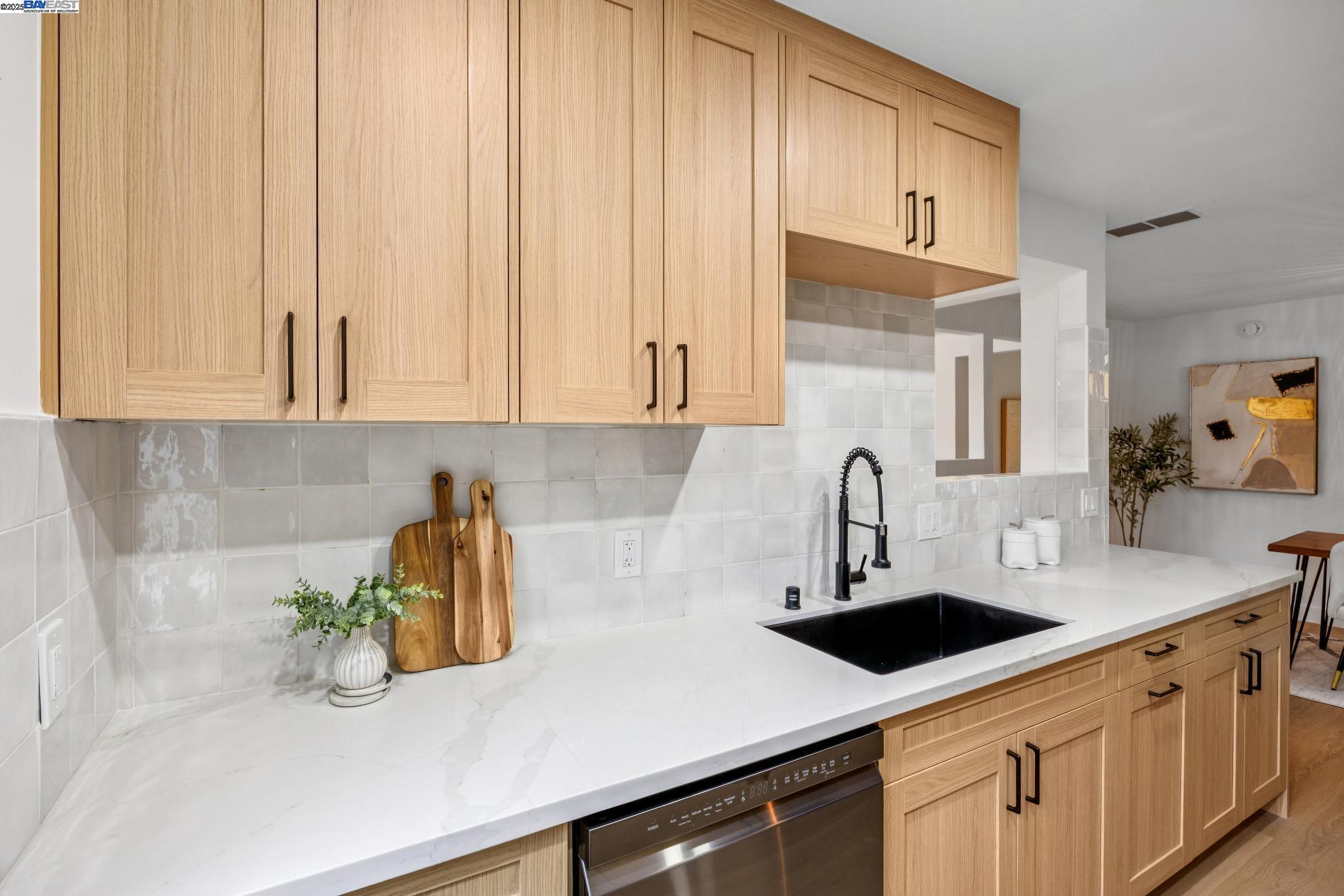 Detail Gallery Image 21 of 47 For 1764 via Flores, San Jose,  CA 95132 - 3 Beds | 2 Baths