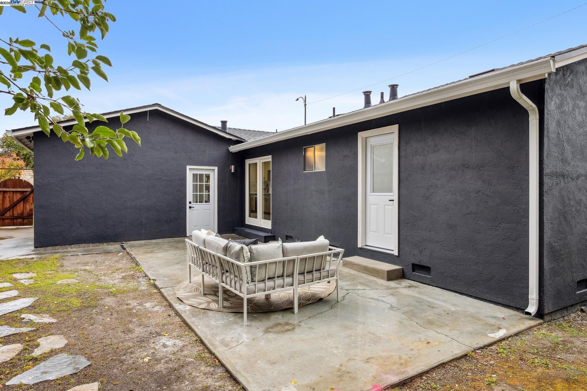 Detail Gallery Image 43 of 47 For 1764 via Flores, San Jose,  CA 95132 - 3 Beds | 2 Baths