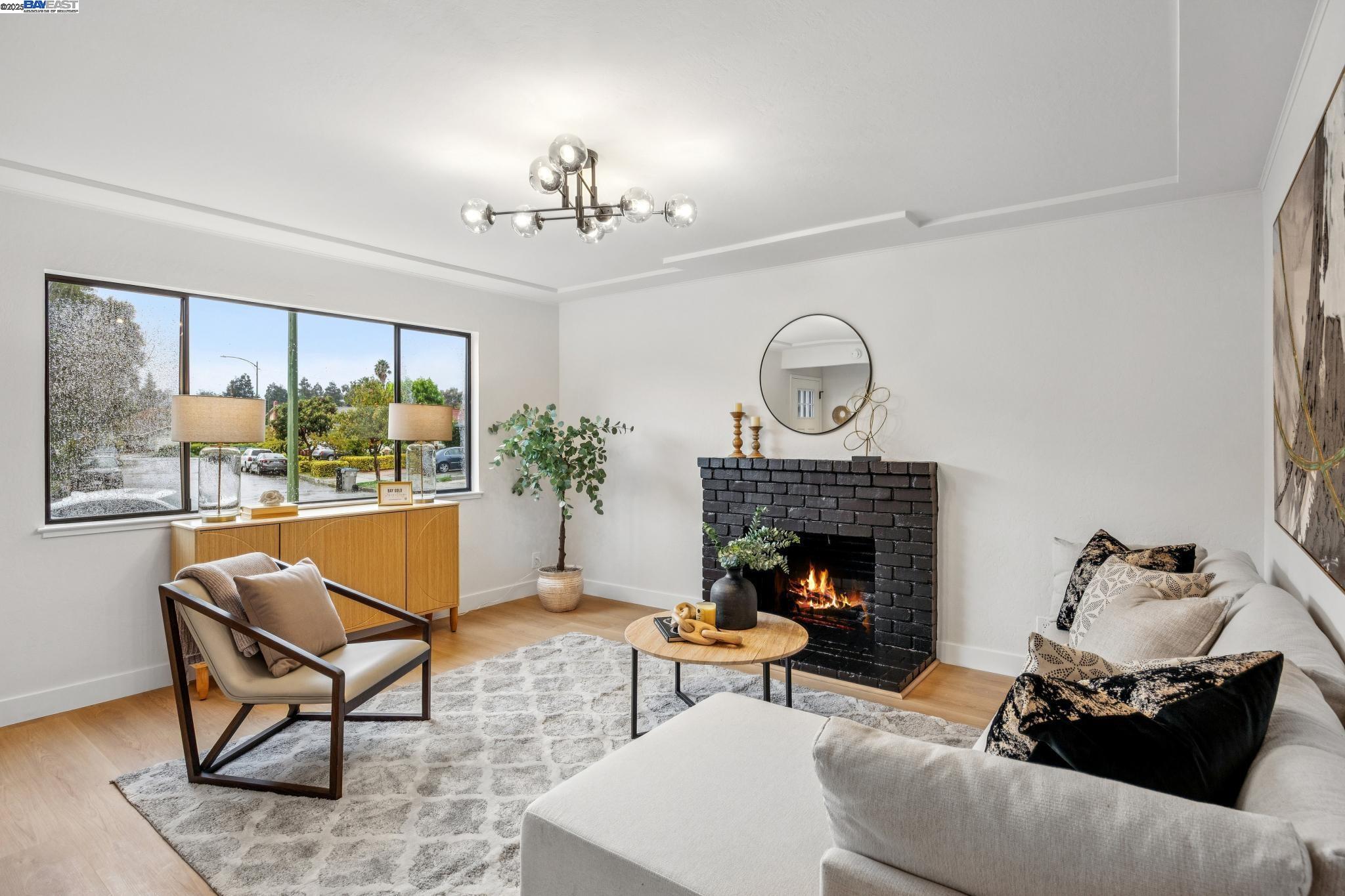 Detail Gallery Image 8 of 47 For 1764 via Flores, San Jose,  CA 95132 - 3 Beds | 2 Baths