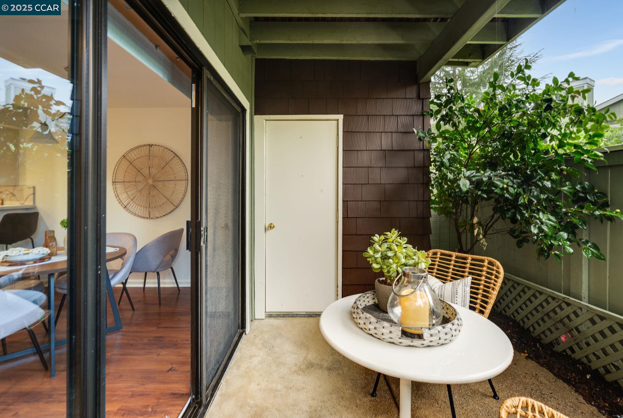 Detail Gallery Image 13 of 29 For 107 Compton Circle a,  San Ramon,  CA 94583 - 2 Beds | 2 Baths