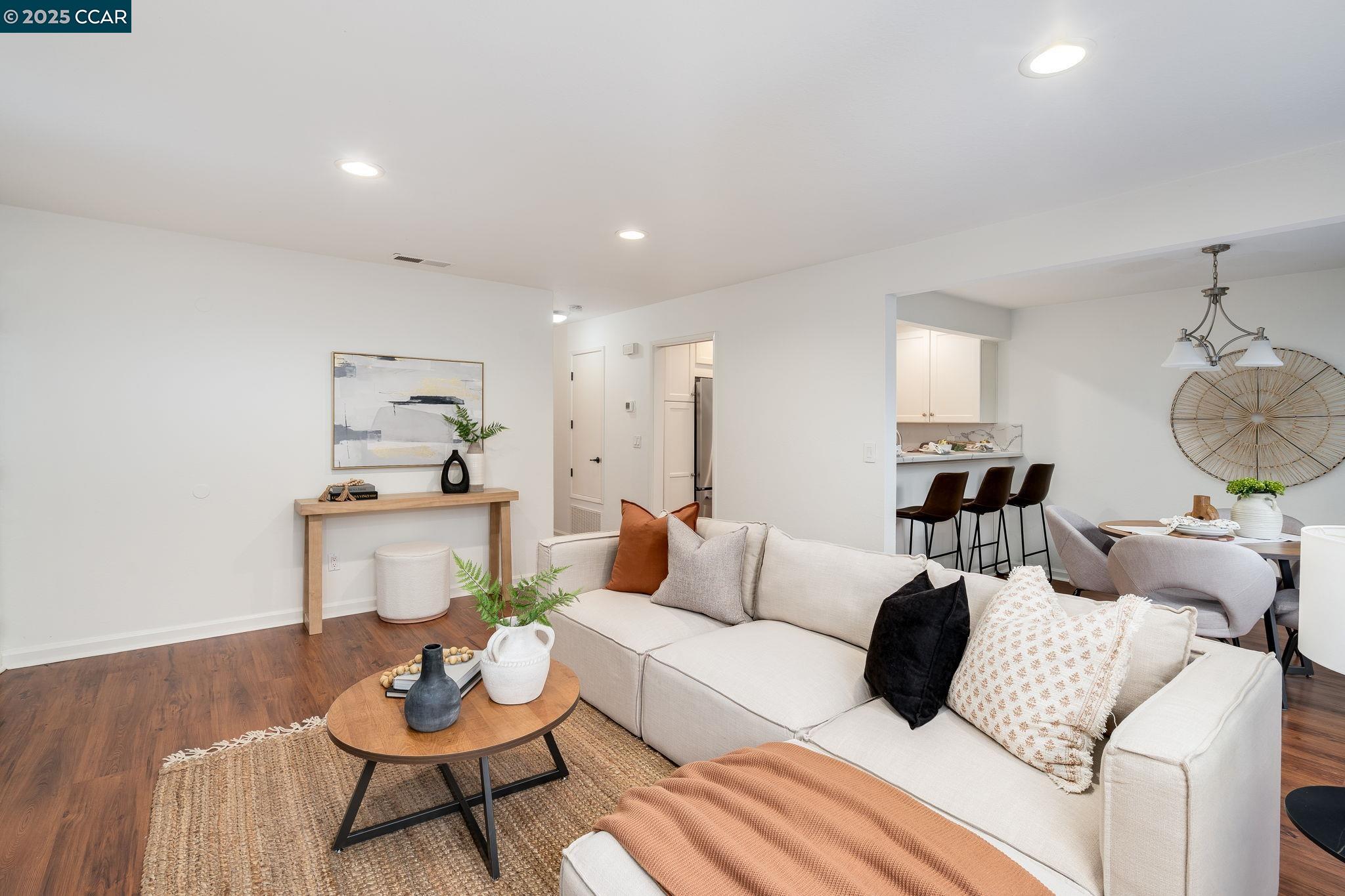 Detail Gallery Image 15 of 29 For 107 Compton Circle a,  San Ramon,  CA 94583 - 2 Beds | 2 Baths