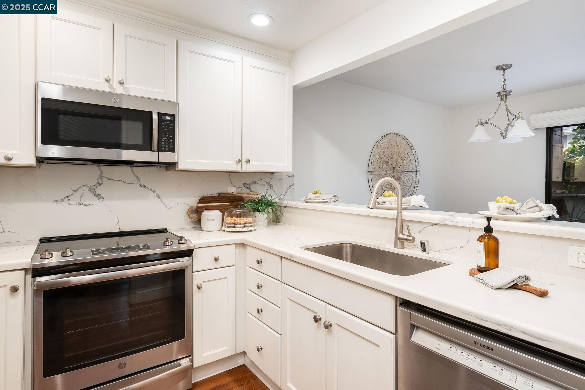 Detail Gallery Image 18 of 29 For 107 Compton Circle a,  San Ramon,  CA 94583 - 2 Beds | 2 Baths