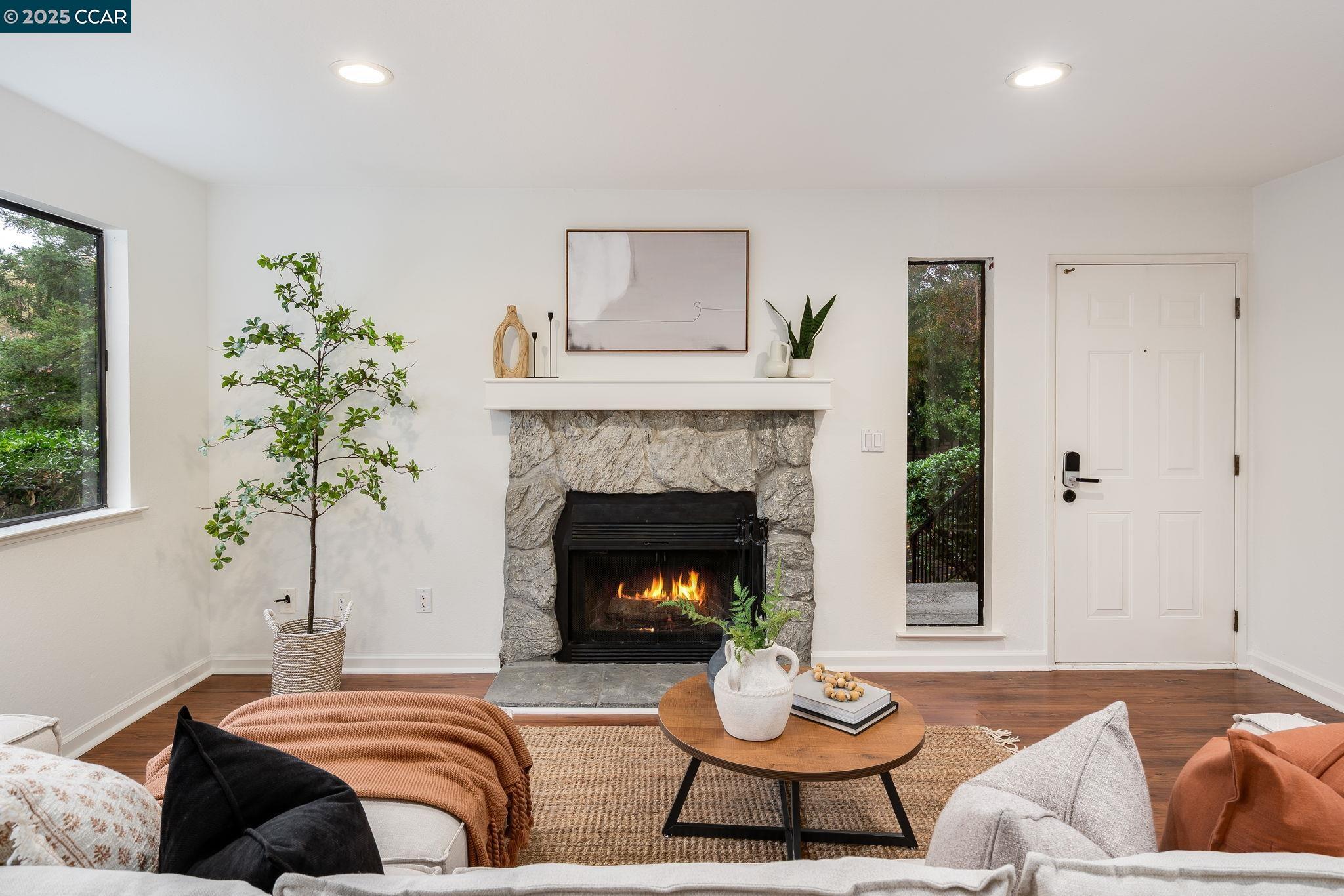 Detail Gallery Image 7 of 29 For 107 Compton Circle a,  San Ramon,  CA 94583 - 2 Beds | 2 Baths