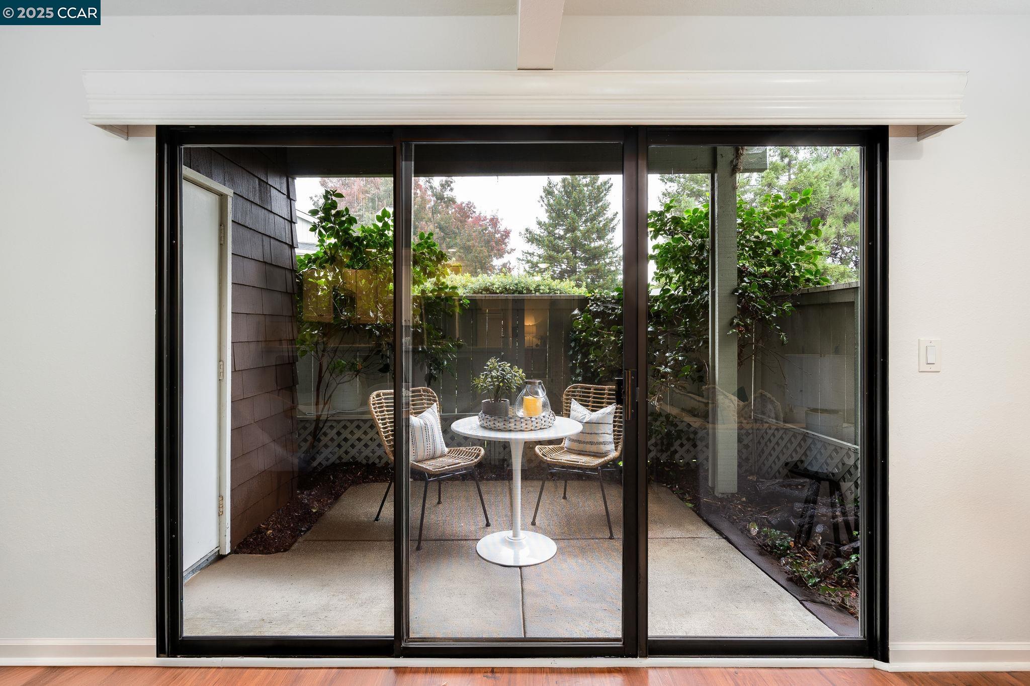 Detail Gallery Image 10 of 29 For 107 Compton Circle a,  San Ramon,  CA 94583 - 2 Beds | 2 Baths