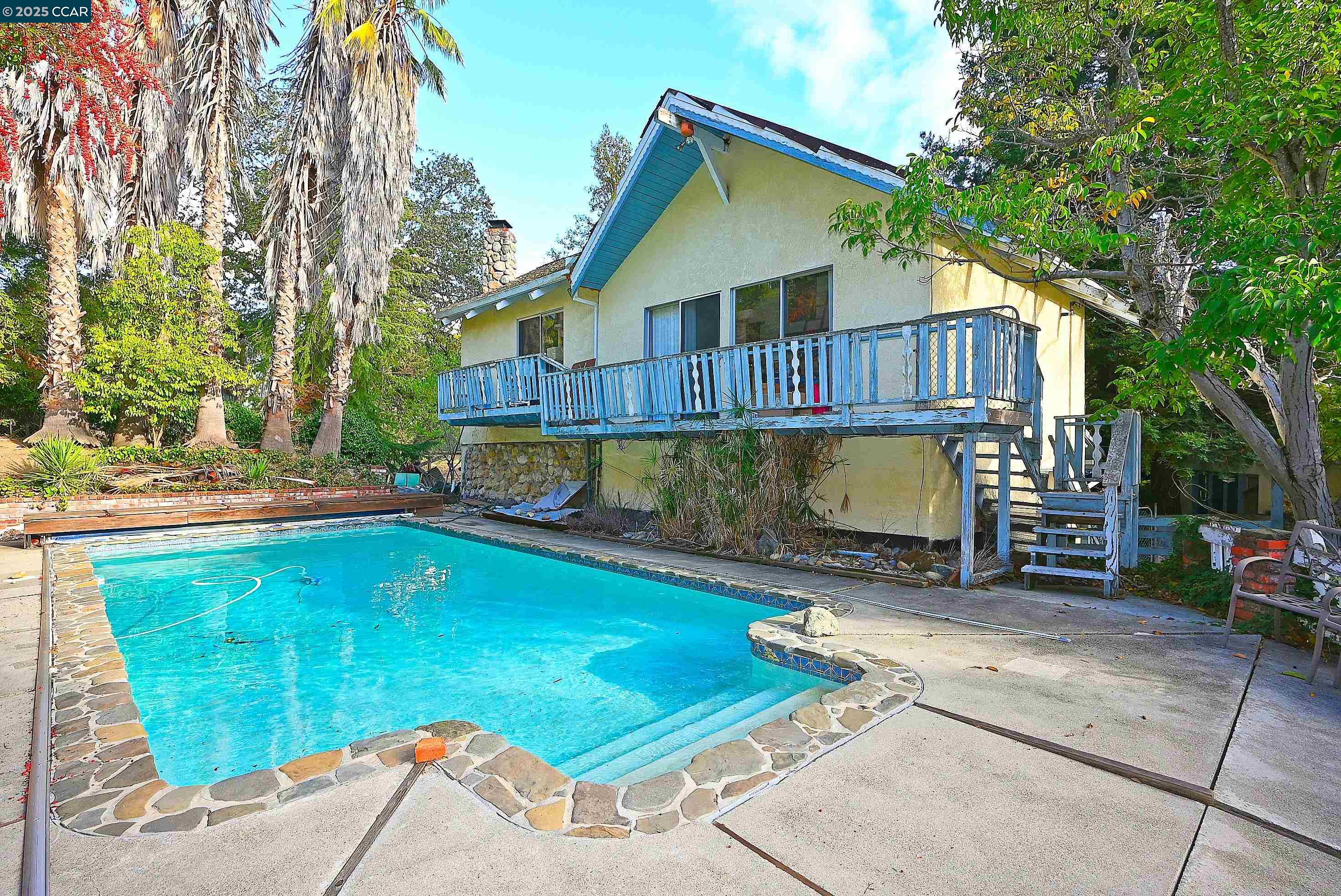 Detail Gallery Image 12 of 26 For 3160 Walnut Blvd, Walnut Creek,  CA 94597 - 3 Beds | 1 Baths