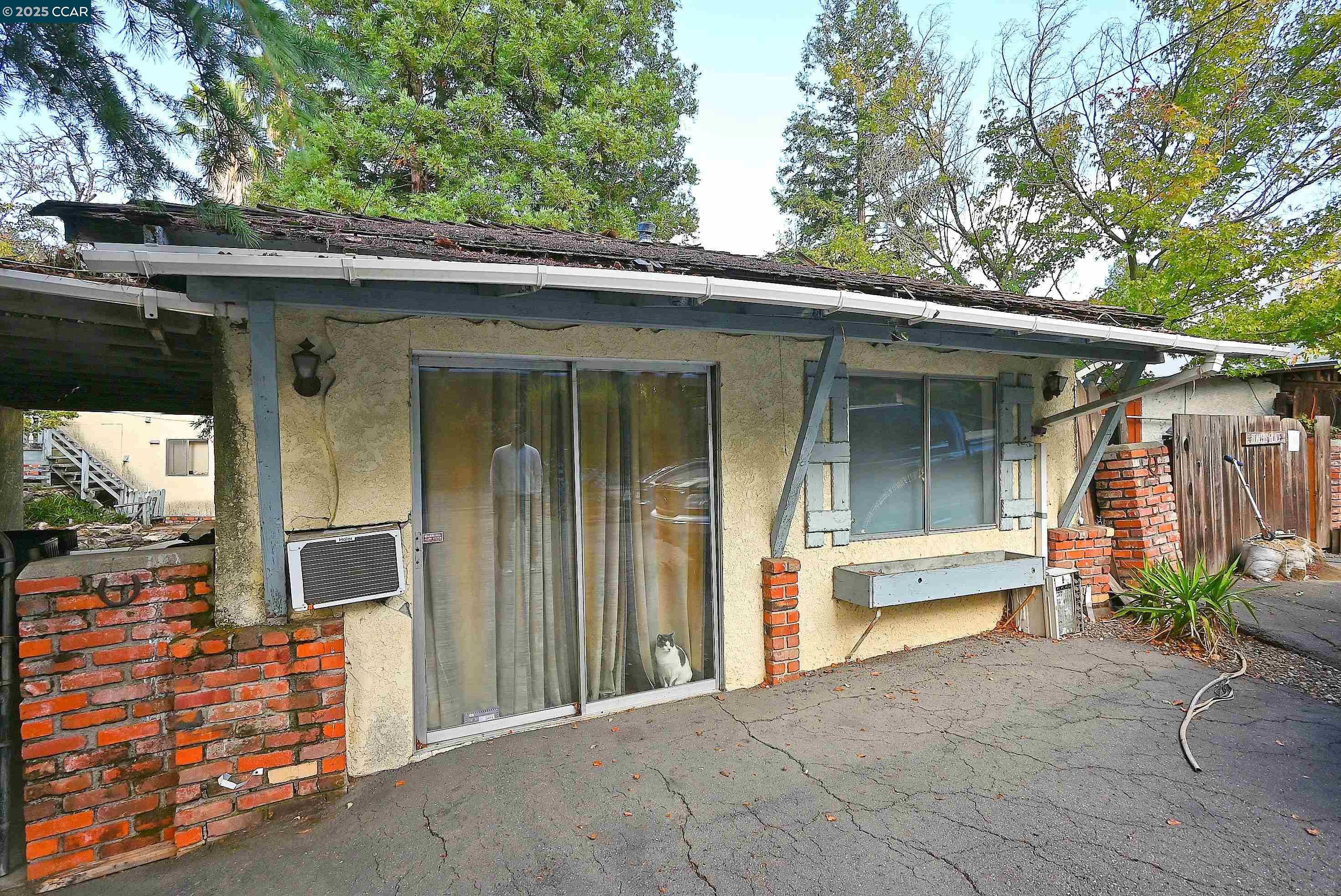 Detail Gallery Image 6 of 26 For 3160 Walnut Blvd, Walnut Creek,  CA 94597 - 3 Beds | 1 Baths