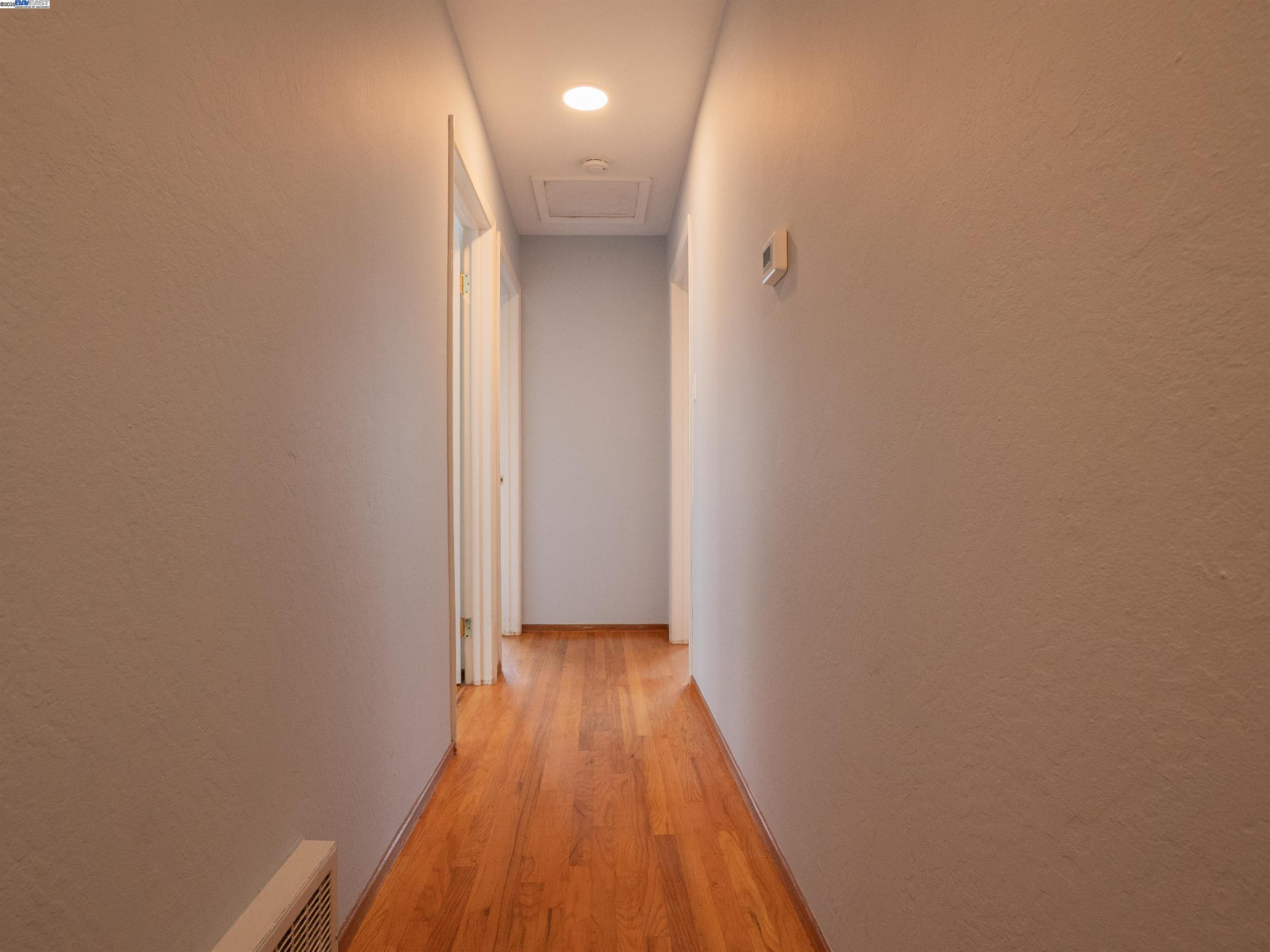 Detail Gallery Image 11 of 23 For 231 Saint Catherine Dr, Daly City,  CA 94015 - 3 Beds | 2 Baths