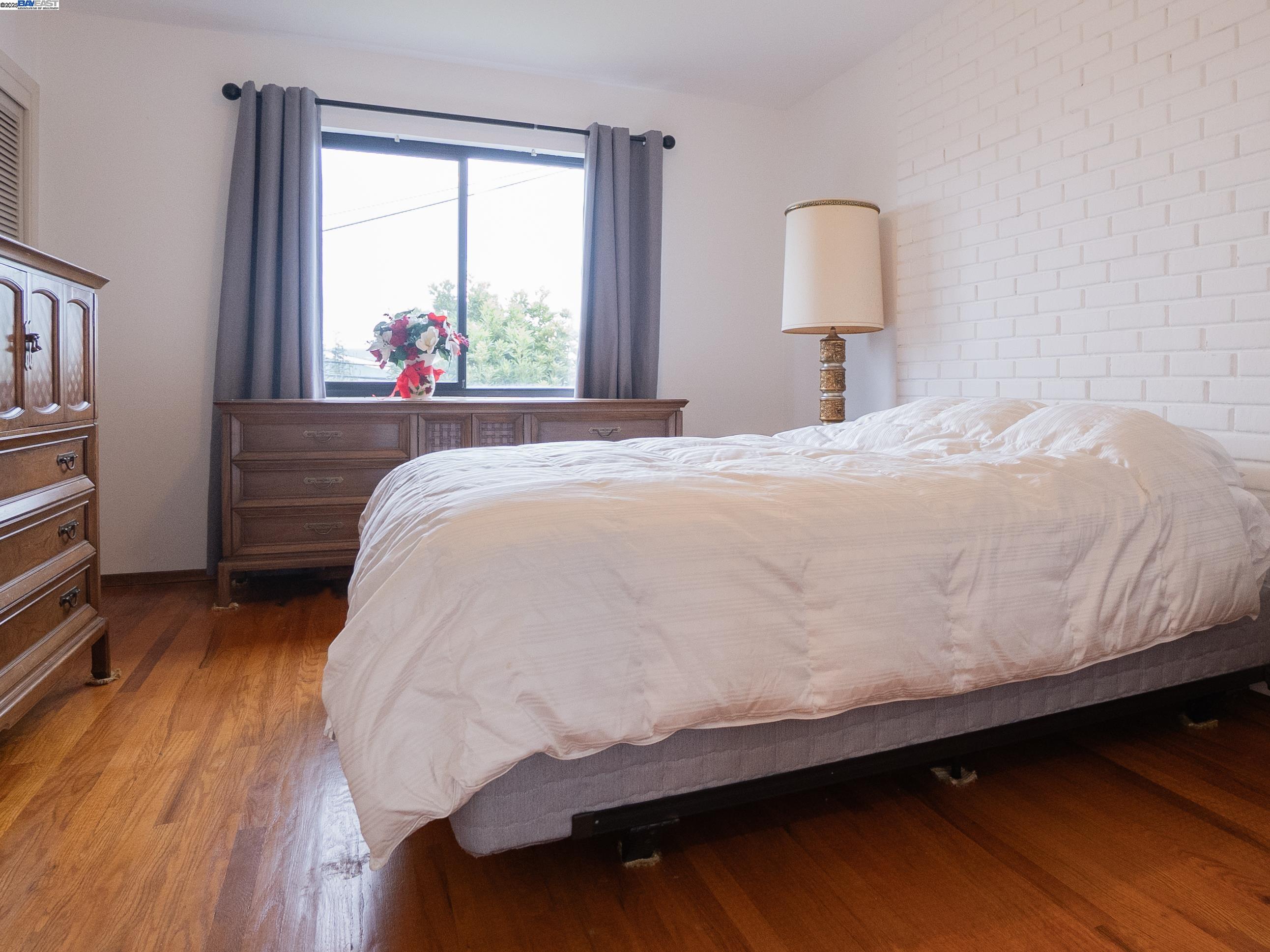 Detail Gallery Image 13 of 23 For 231 Saint Catherine Dr, Daly City,  CA 94015 - 3 Beds | 2 Baths