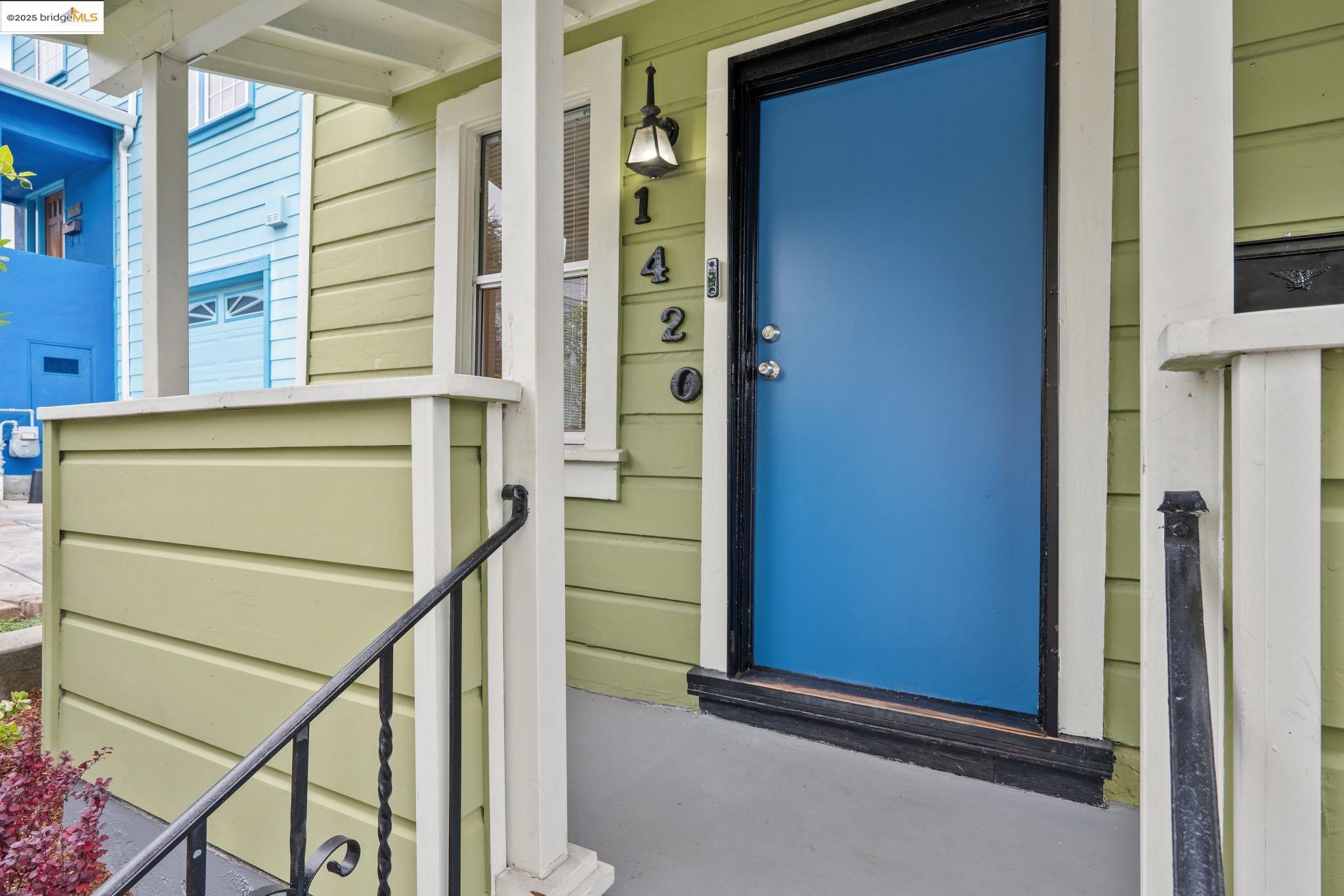 Detail Gallery Image 5 of 48 For 1420 E 33rd St, Oakland,  CA 94602 - 3 Beds | 1 Baths