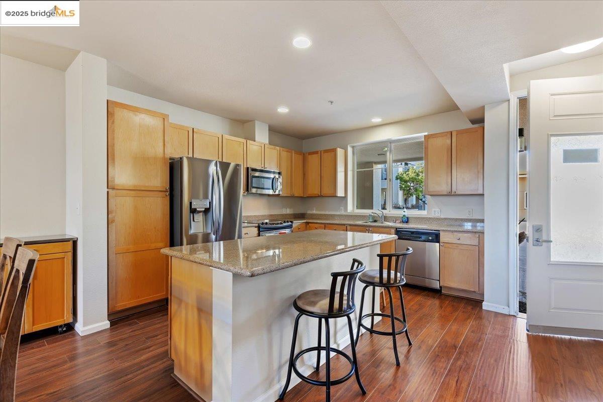Detail Gallery Image 6 of 42 For 88 E 6th St #215,  Pittsburg,  CA 94565 - 1 Beds | 1/1 Baths