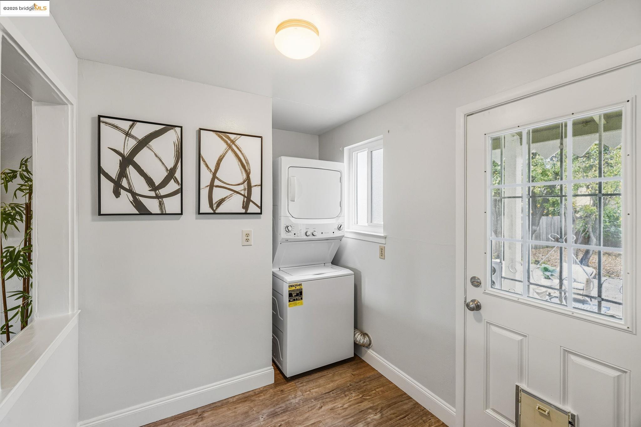 Detail Gallery Image 20 of 42 For 1565 Fir Ave, –,  CA 94578 - 2 Beds | 1 Baths