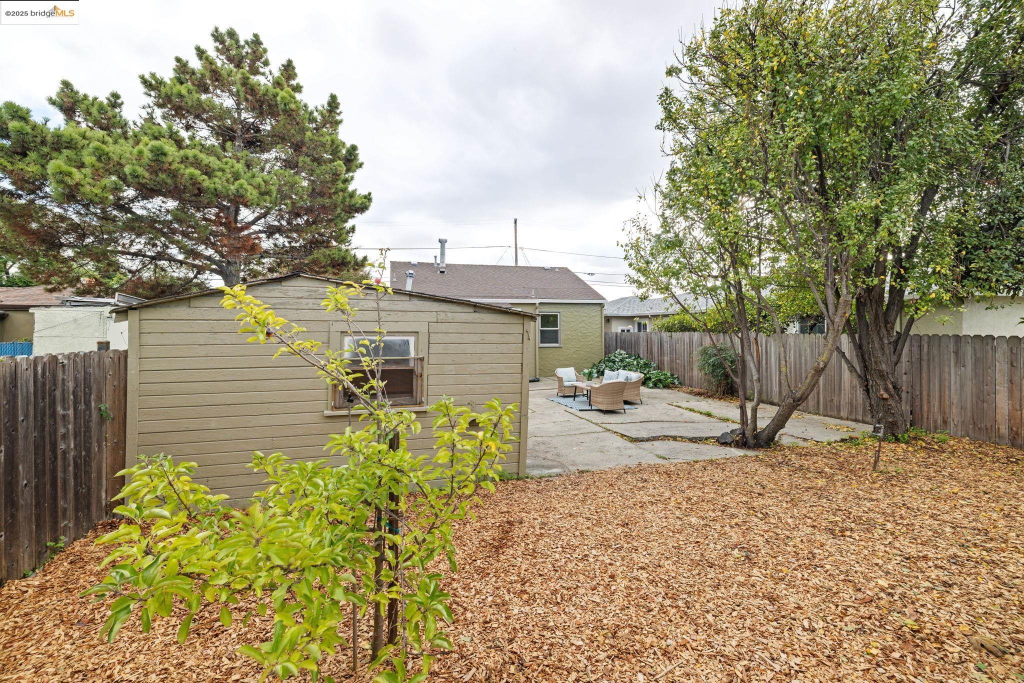 Detail Gallery Image 33 of 42 For 1565 Fir Ave, –,  CA 94578 - 2 Beds | 1 Baths