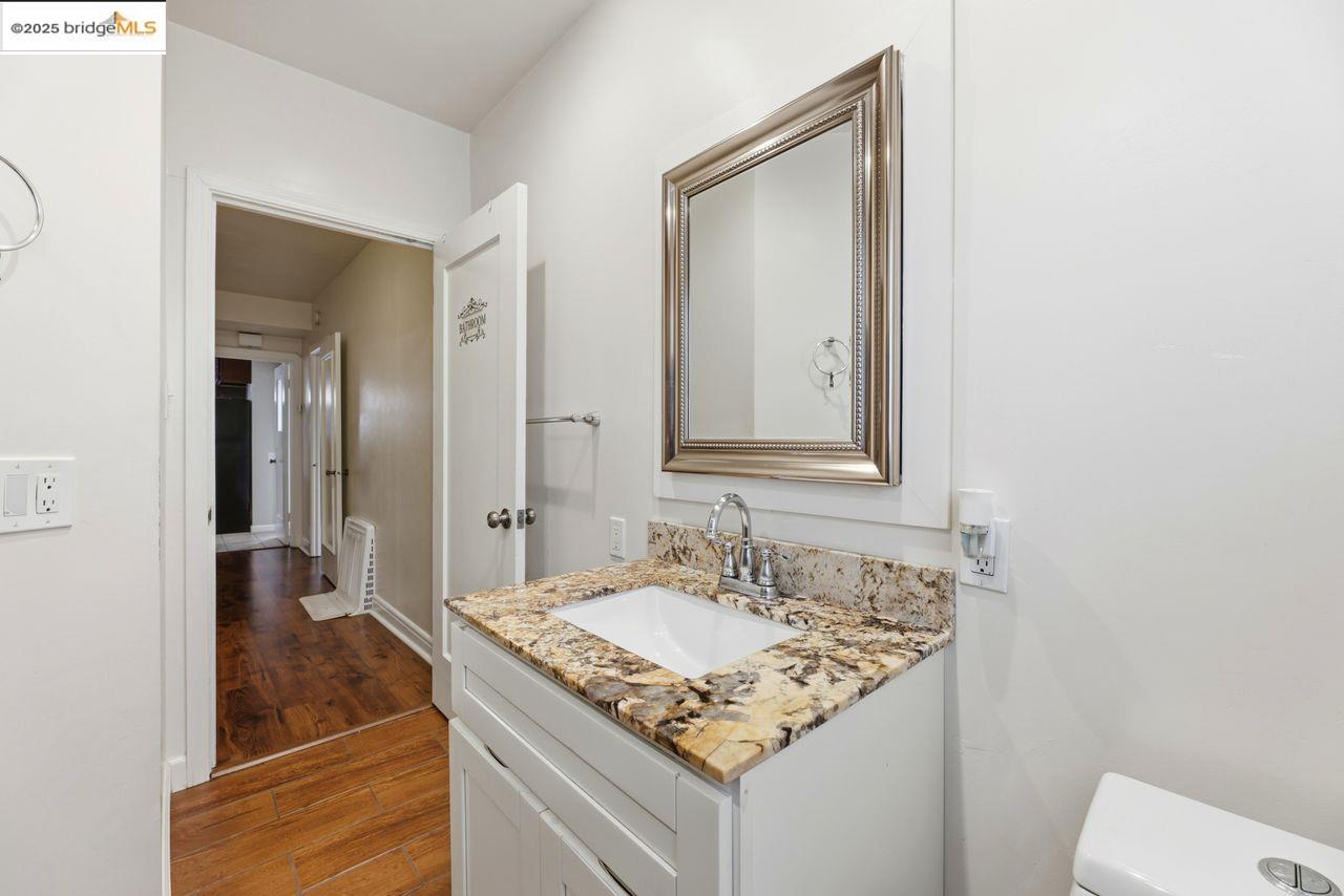 Detail Gallery Image 33 of 43 For 5230 Hillen Dr, Oakland,  CA 94619 - 4 Beds | 1 Baths