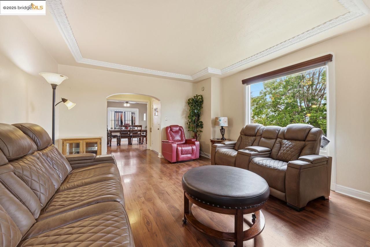 Detail Gallery Image 9 of 43 For 5230 Hillen Dr, Oakland,  CA 94619 - 4 Beds | 1 Baths