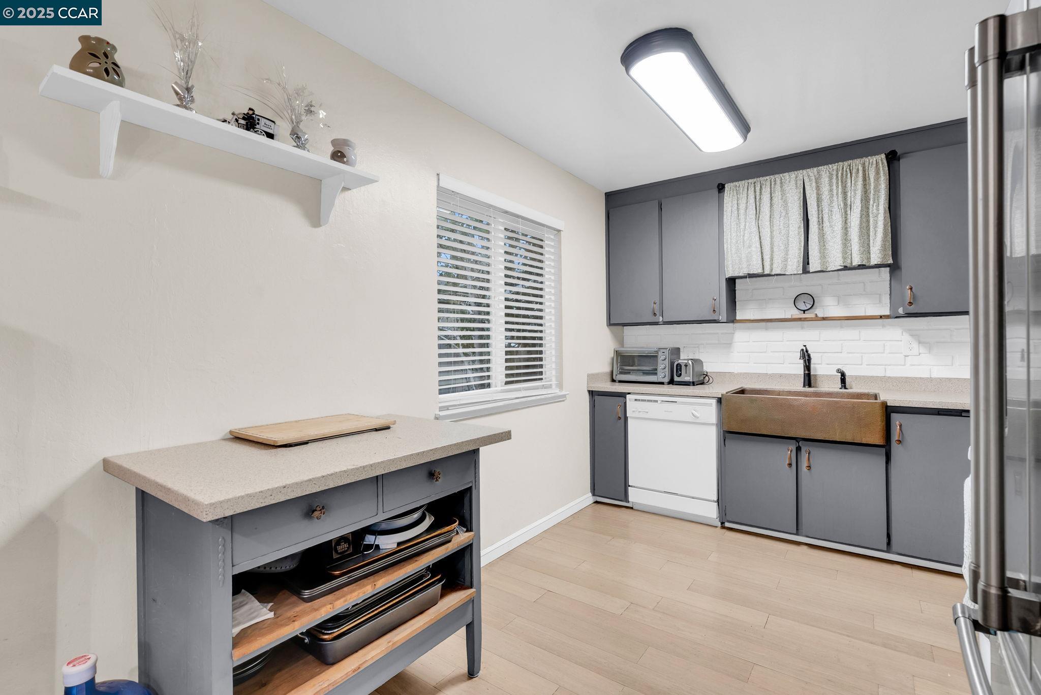 Detail Gallery Image 12 of 25 For 265 Tahoe Dr, Rio Vista,  CA 94571 - 4 Beds | 1/1 Baths