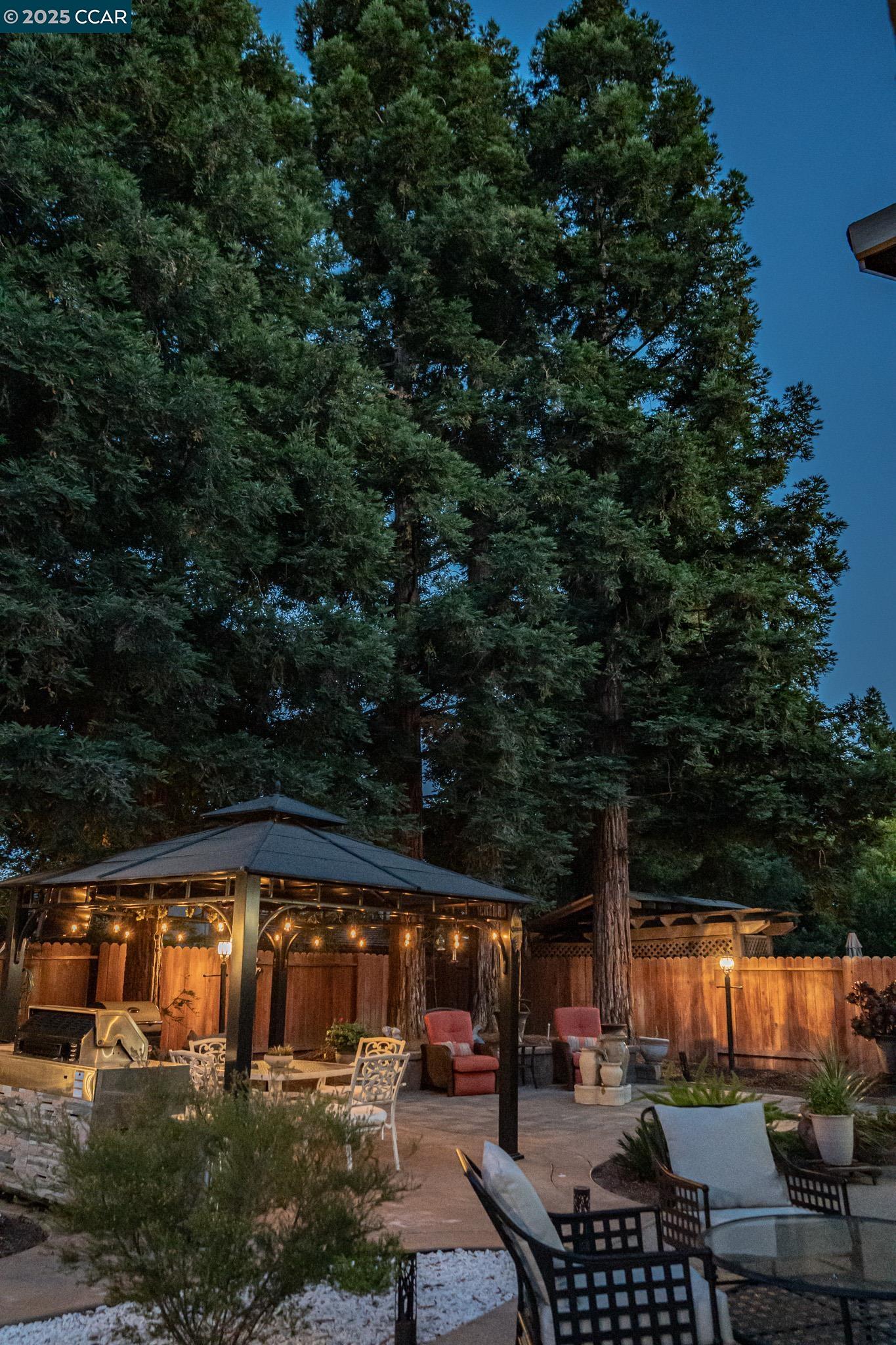 Detail Gallery Image 37 of 51 For 913 Cedar Brook Ln, Vacaville,  CA 95687 - 4 Beds | 2/1 Baths