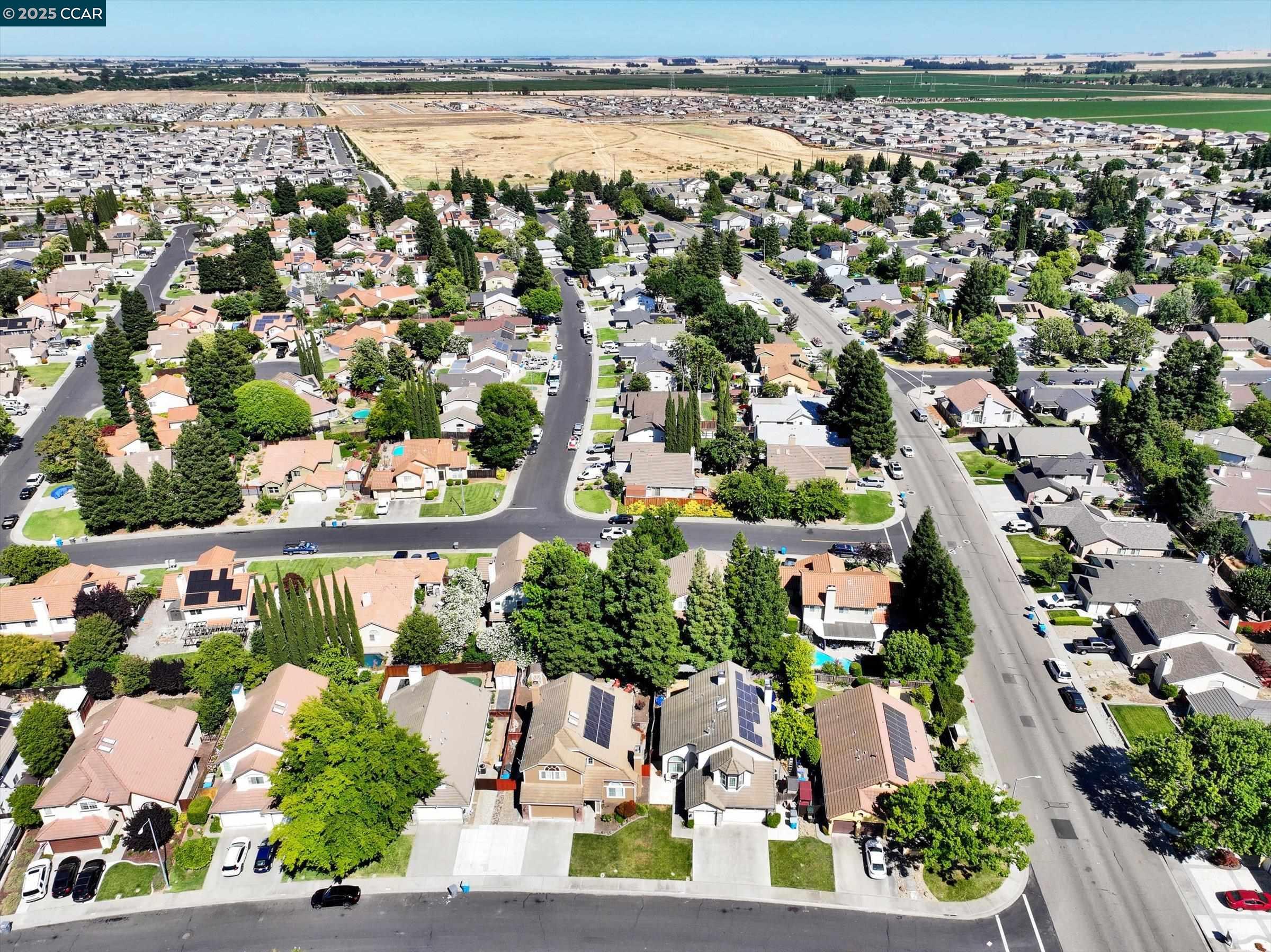 Detail Gallery Image 49 of 51 For 913 Cedar Brook Ln, Vacaville,  CA 95687 - 4 Beds | 2/1 Baths