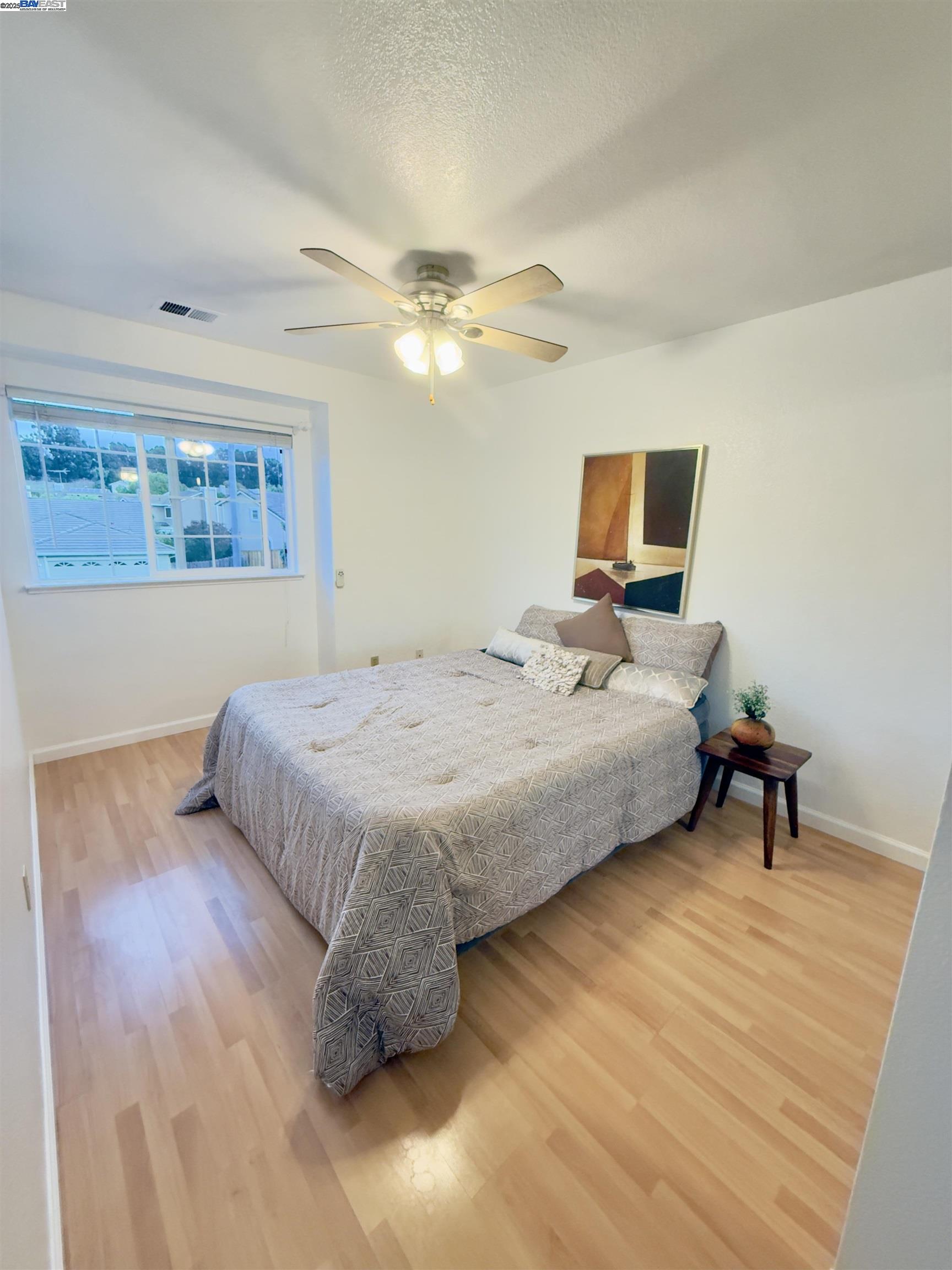 Detail Gallery Image 21 of 35 For 512 Bantry Rd, Pinole,  CA 94564-2683 - 3 Beds | 2/1 Baths