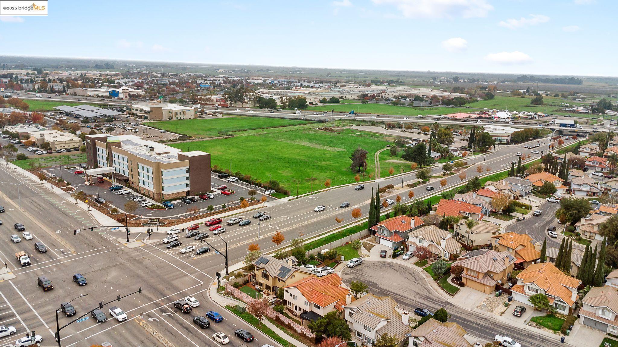 Detail Gallery Image 31 of 32 For 1974 Paradise Valley Ct, Tracy,  CA 95376 - 3 Beds | 2/1 Baths
