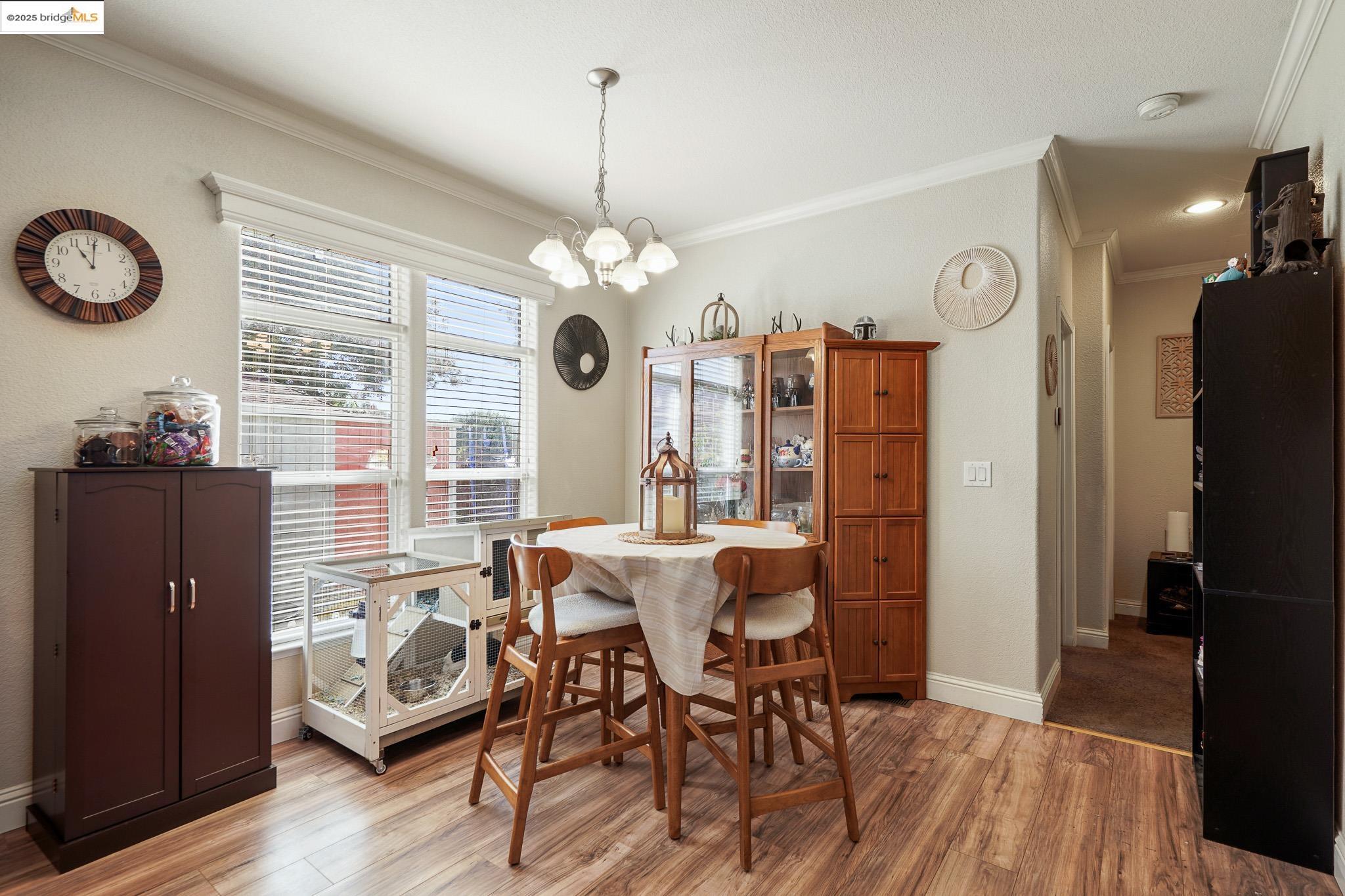 Detail Gallery Image 10 of 39 For 79 Delta Grn, Fremont,  CA 94538 - 4 Beds | 2 Baths