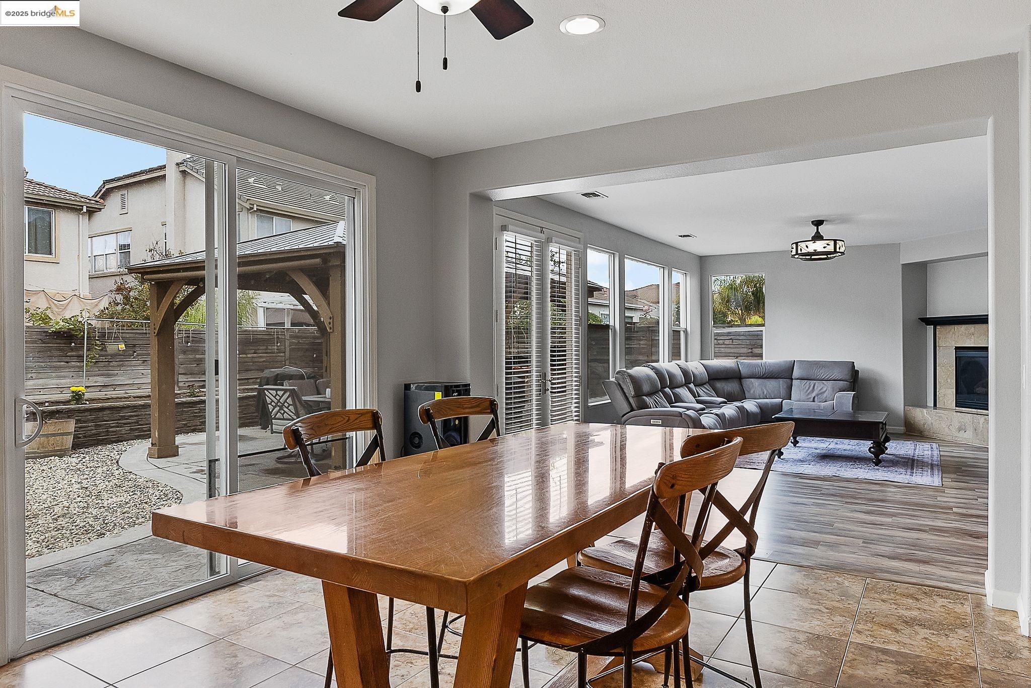 Detail Gallery Image 15 of 60 For 6851 New Melones Cir, Discovery Bay,  CA 94505 - 5 Beds | 4 Baths