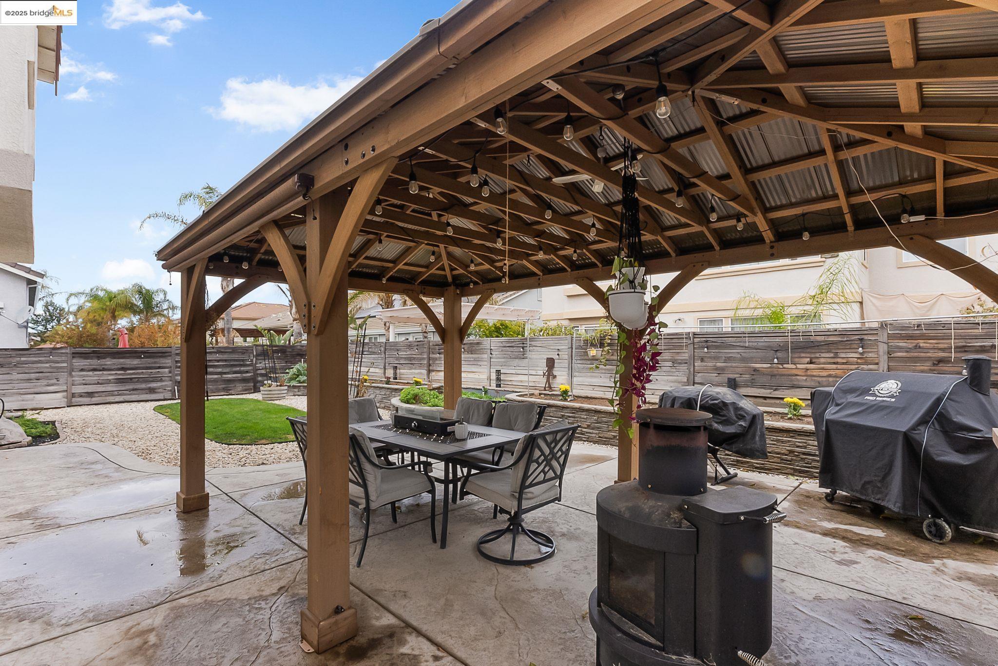 Detail Gallery Image 46 of 60 For 6851 New Melones Cir, Discovery Bay,  CA 94505 - 5 Beds | 4 Baths