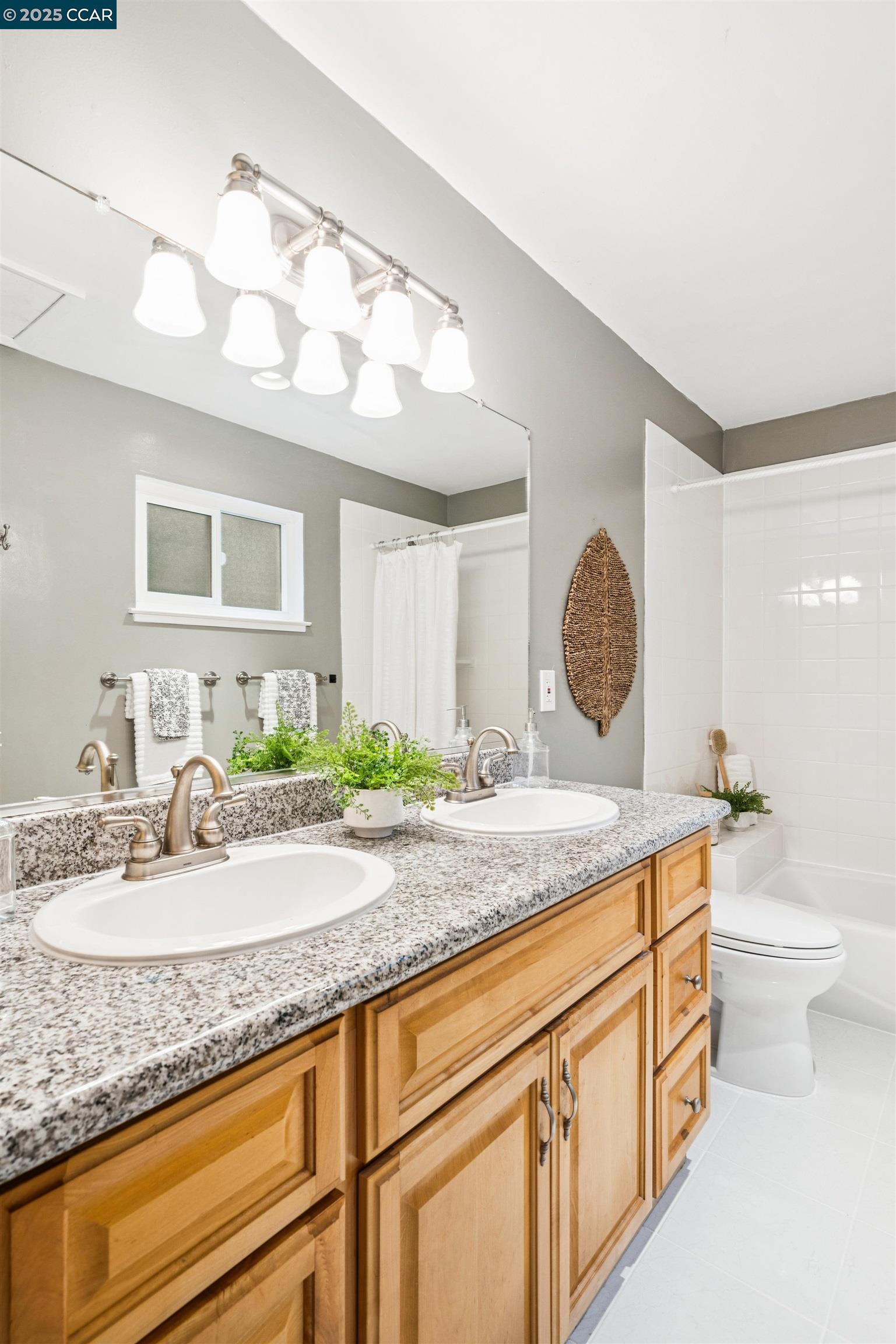 Detail Gallery Image 16 of 27 For 3141 Deseret Dr, Richmond,  CA 94803 - 3 Beds | 2 Baths