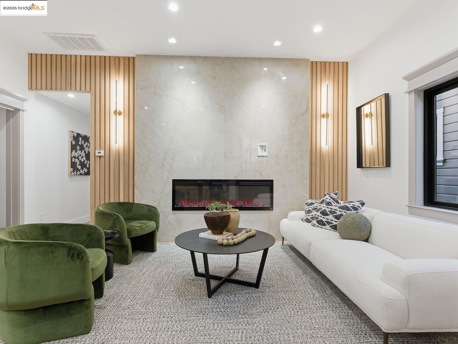 Detail Gallery Image 2 of 60 For 3274 Encinal Ave, Alameda,  CA 94501 - 3 Beds | 2 Baths