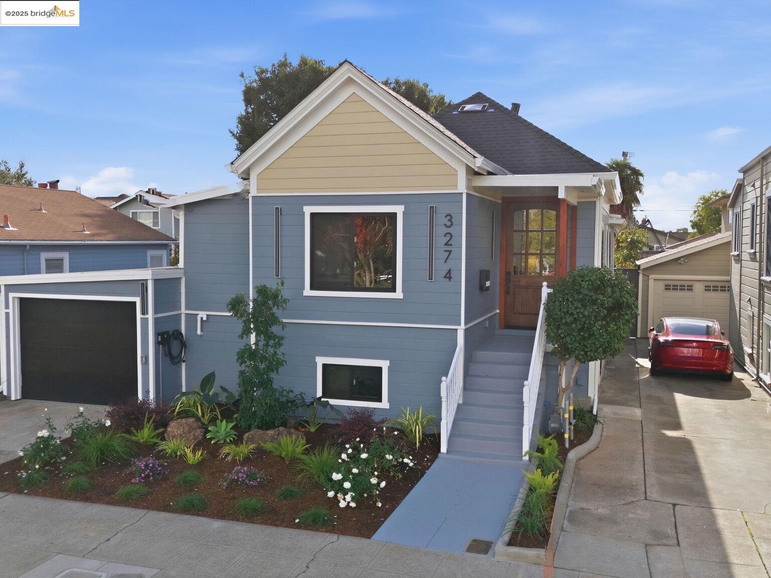 Detail Gallery Image 14 of 60 For 3274 Encinal Ave, Alameda,  CA 94501 - 3 Beds | 2 Baths